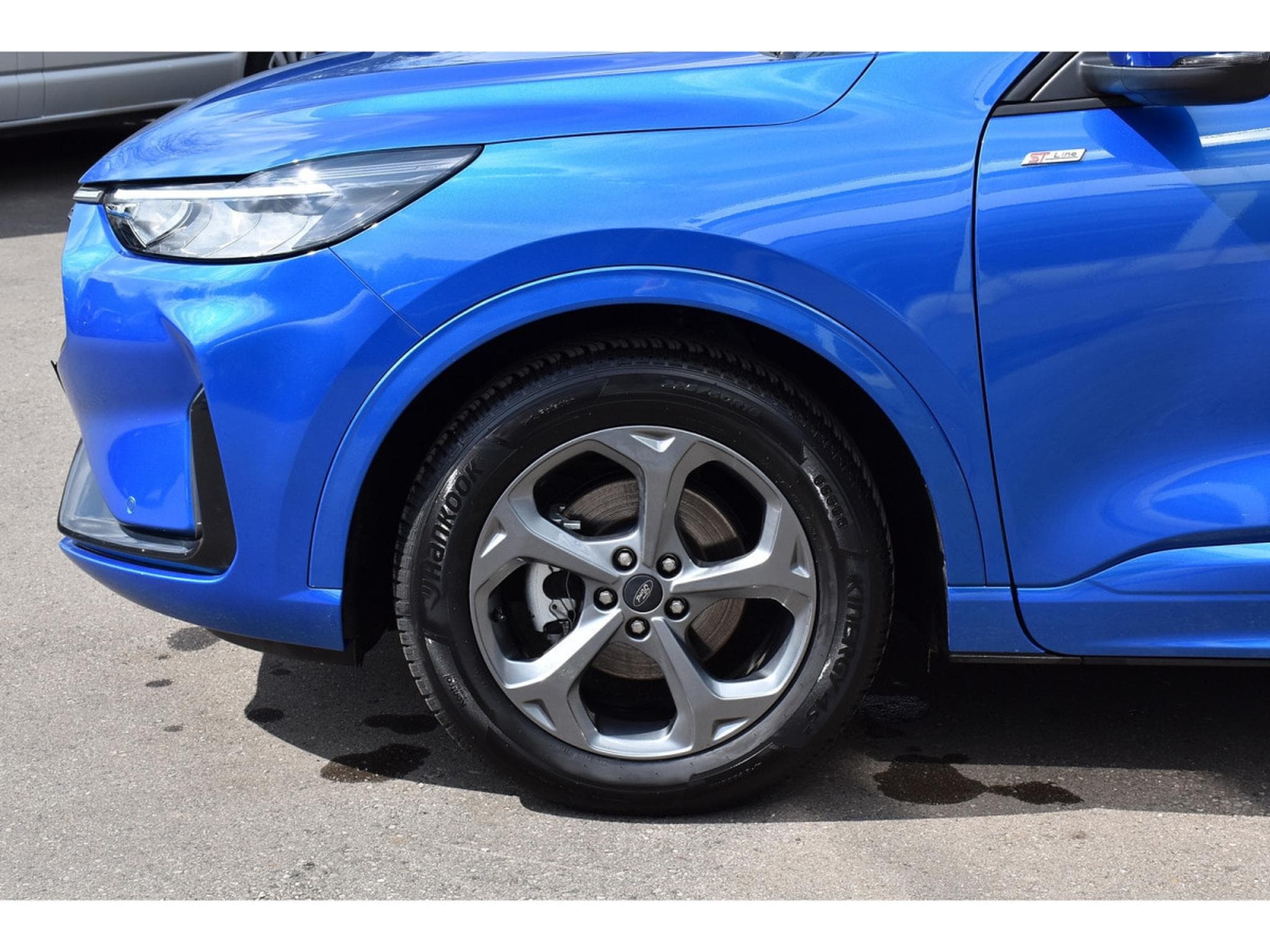 Ford Kuga 1.5 EcoBoost ST-Line Auto. PACK HIVER GPS LANE CAM NEUF (2025) - Photo 5