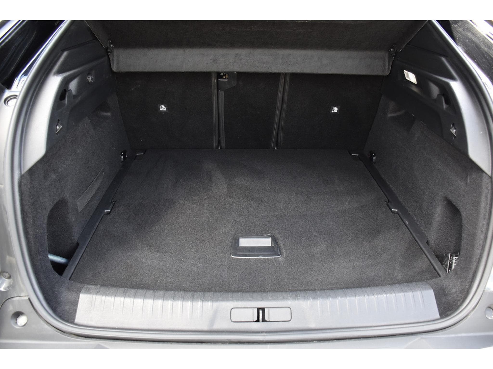 Peugeot 3008 1.2 Hybrid 145 e-DCS6 GT ACC CAM 360 1° MAIN (2025) - Photo 25