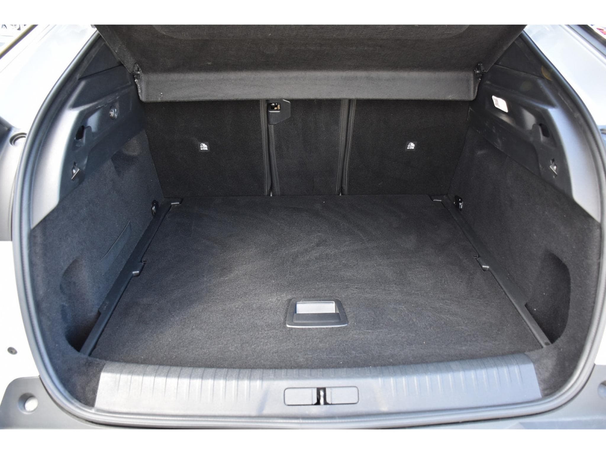 Peugeot 3008 1.2 Hybrid 145 e-DCS6 Allure ACC CAM 360 1° MAIN (2025) - Photo 25