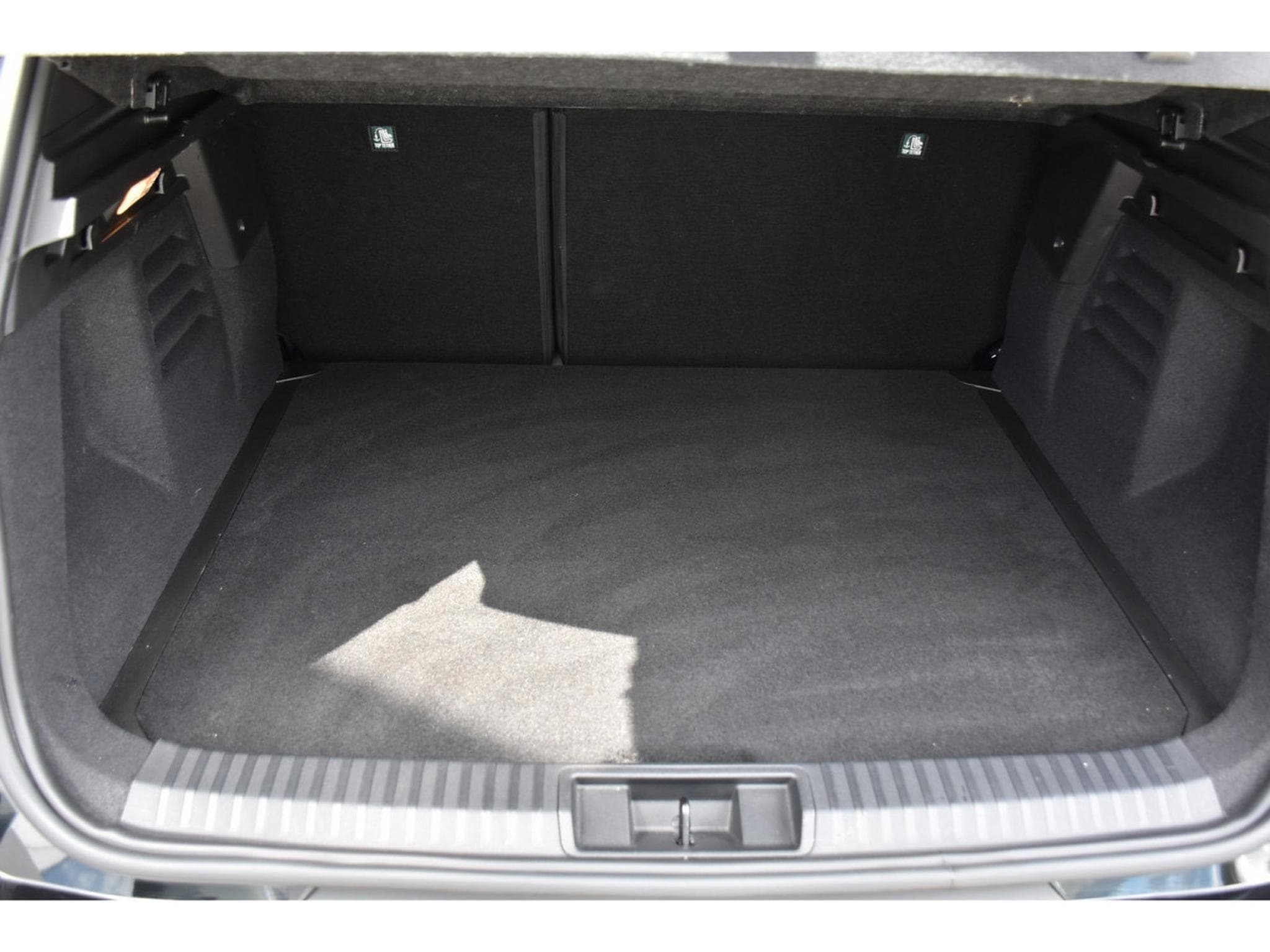 Renault Symbioz 1.6 E-TECH HEV Iconic EDC PANO HARMAN CAM360 1° MAIN (2025) - Photo 24