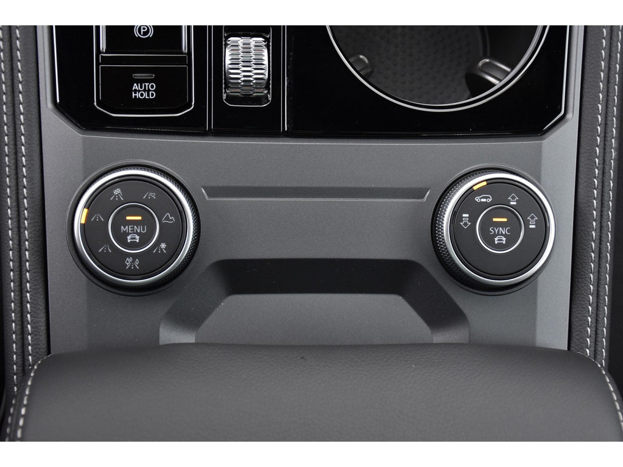 VW Touareg 3.0 TDI 4Motion R-Line Tip. SUSP PNEU PANO CUIR MEMO CHFF AD (2026) - Photo 18