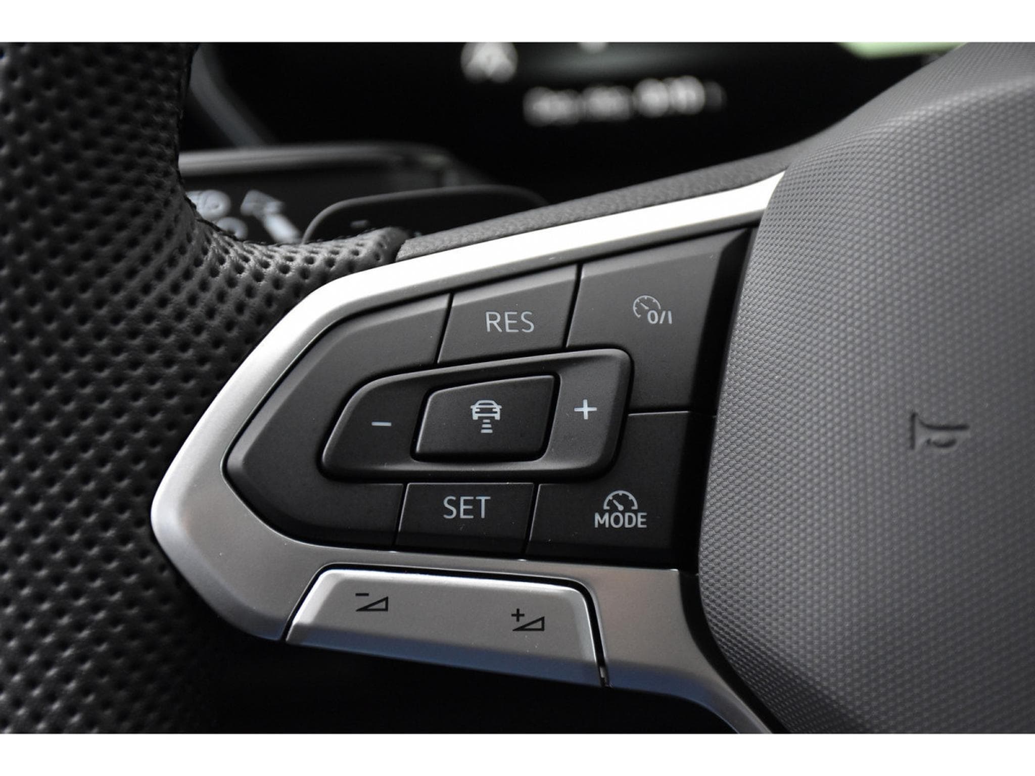 VW Touareg 3.0 TDI 4Motion R-Line Tip. SUSP PNEU PANO CUIR MEMO CHFF AD (2026) - Photo 19