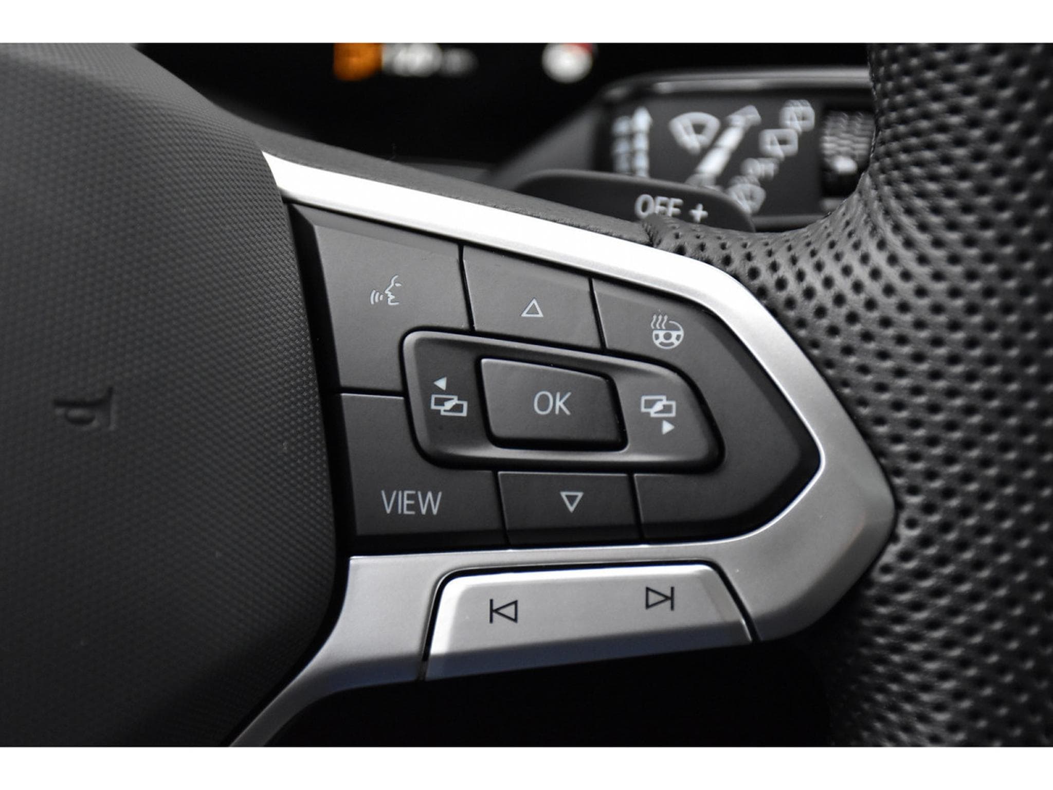 VW Touareg 3.0 TDI 4Motion R-Line Tip. SUSP PNEU PANO CUIR MEMO CHFF AD (2026) - Photo 20