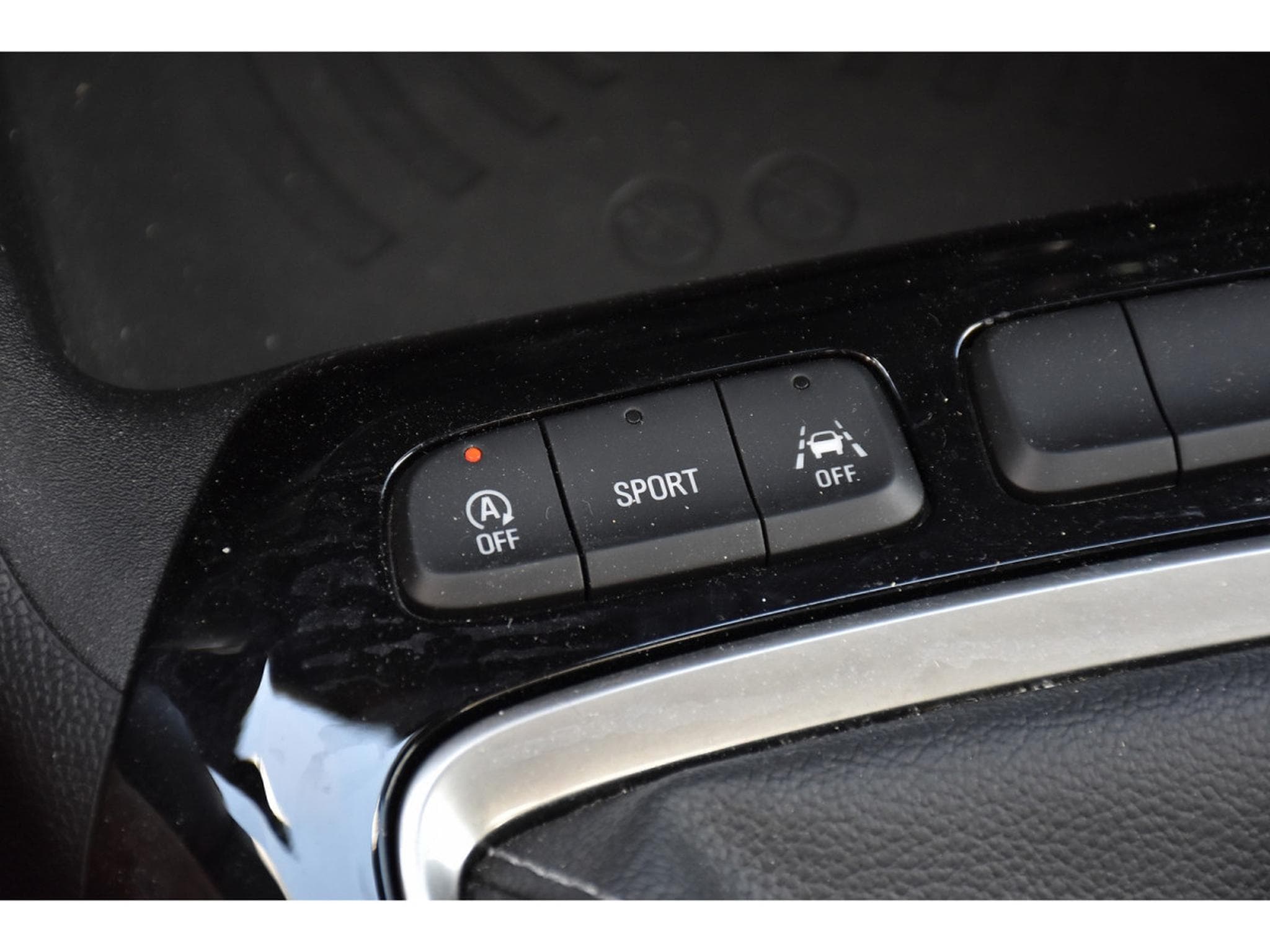 Opel Corsa 1.2 Turbo GS REGUL LANE SIDE GPS CAM KEYLESS 1° MAIN (2025) - Photo 21