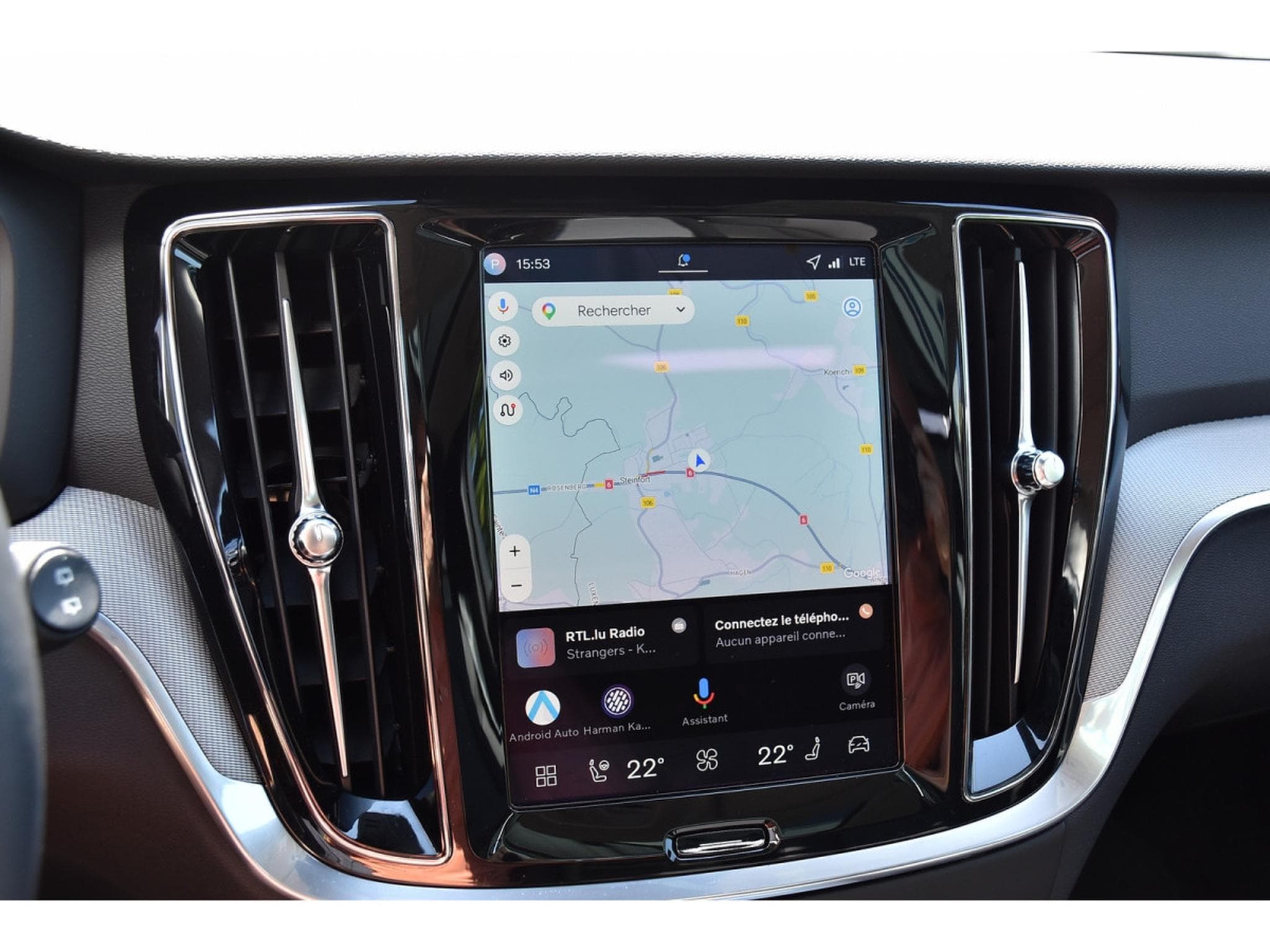 Volvo V60 2.0 B4 Plus Dark Geartronic PANO CUIR MEMO CAM360 HARMAN 1°M (2025) - Photo 11