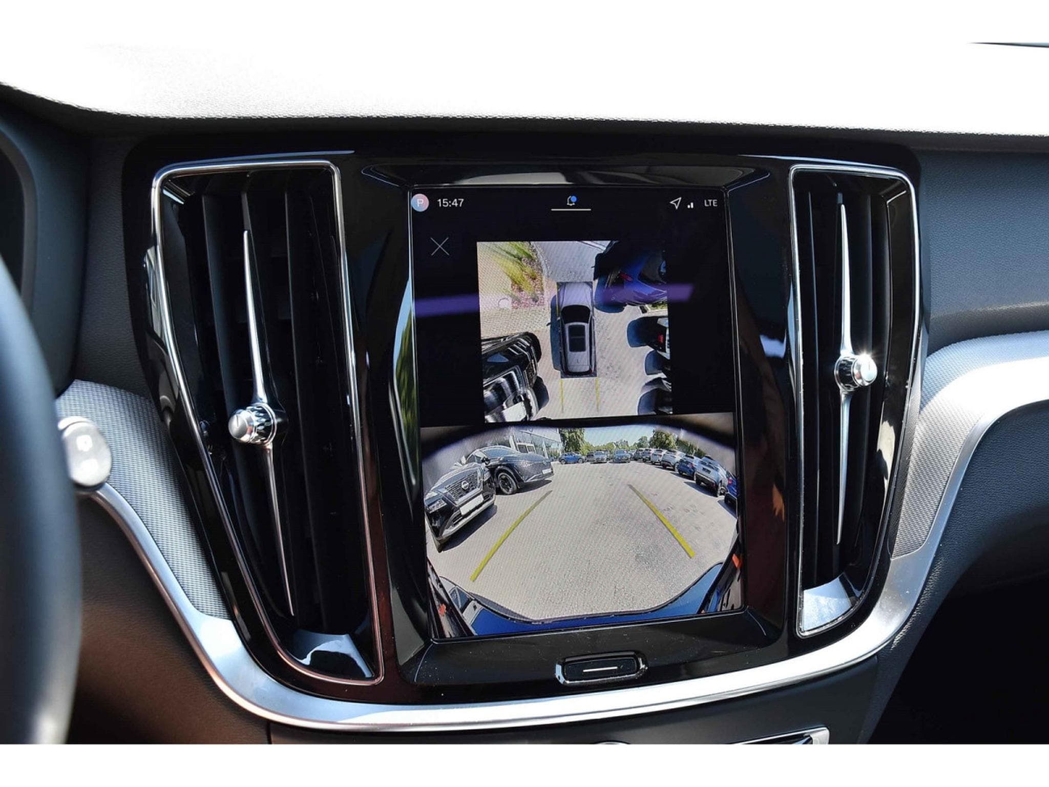 Volvo V60 2.0 B4 Plus Dark Geartronic PANO CUIR MEMO CAM360 HARMAN 1°M (2025) - Photo 17