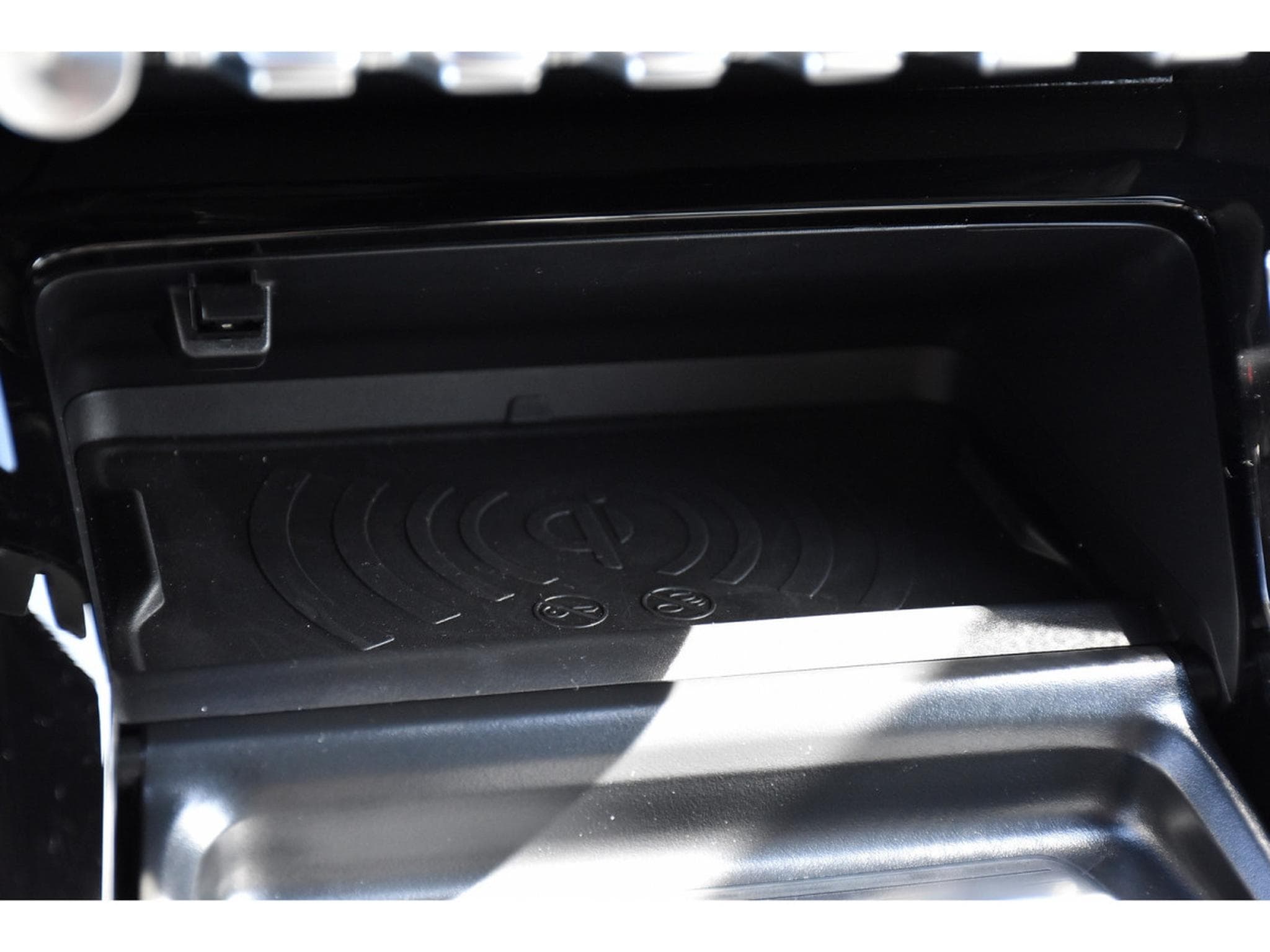 Peugeot 2008 1.2 PureTech Allure ACC GPS LANE SIDE REGUL CAM 360 1° MAIN (2025) - Photo 23