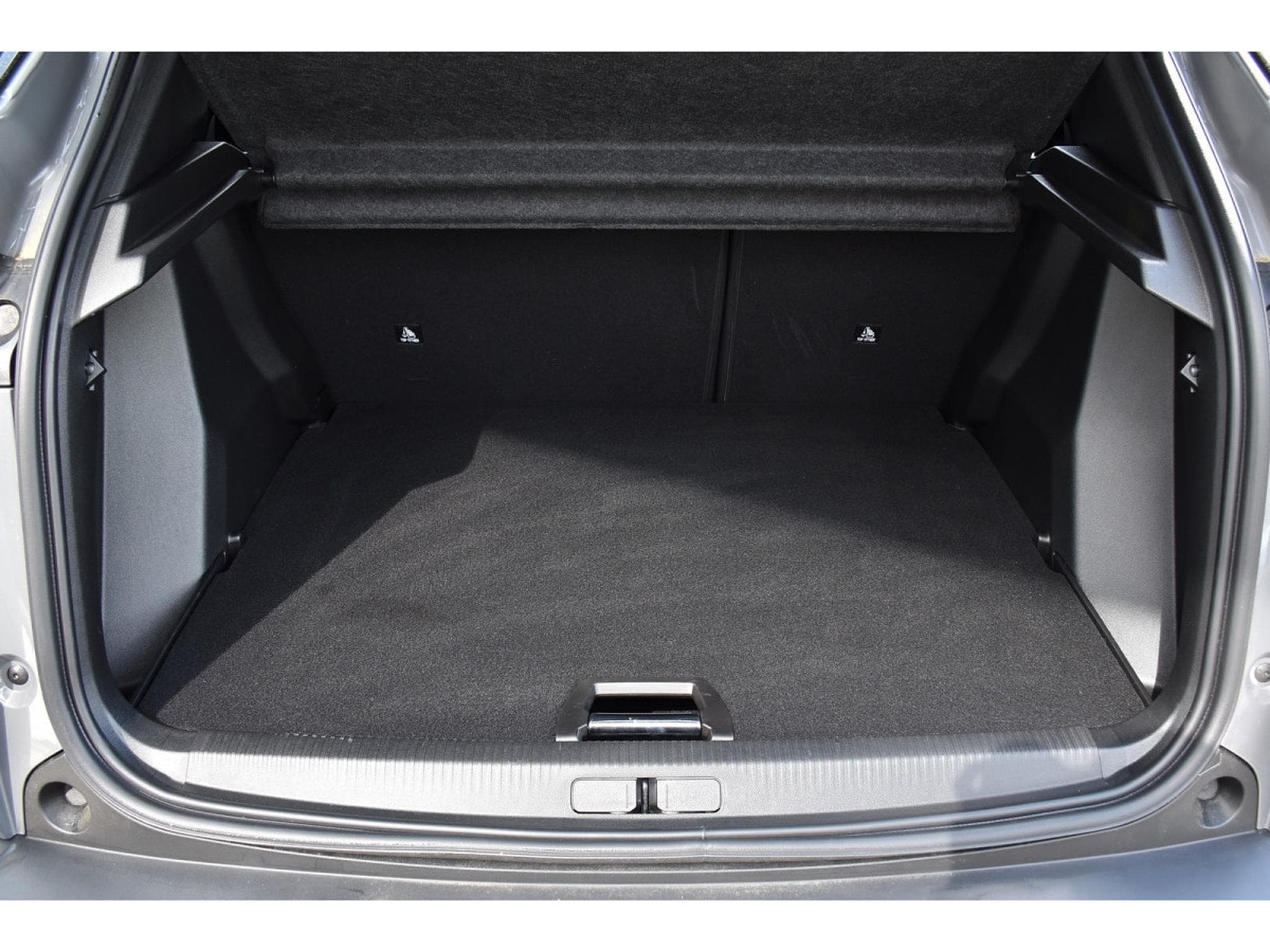 Peugeot 2008 1.2 PureTech Allure ACC GPS LANE SIDE REGUL CAM 360 1° MAIN (2025) - Photo 25