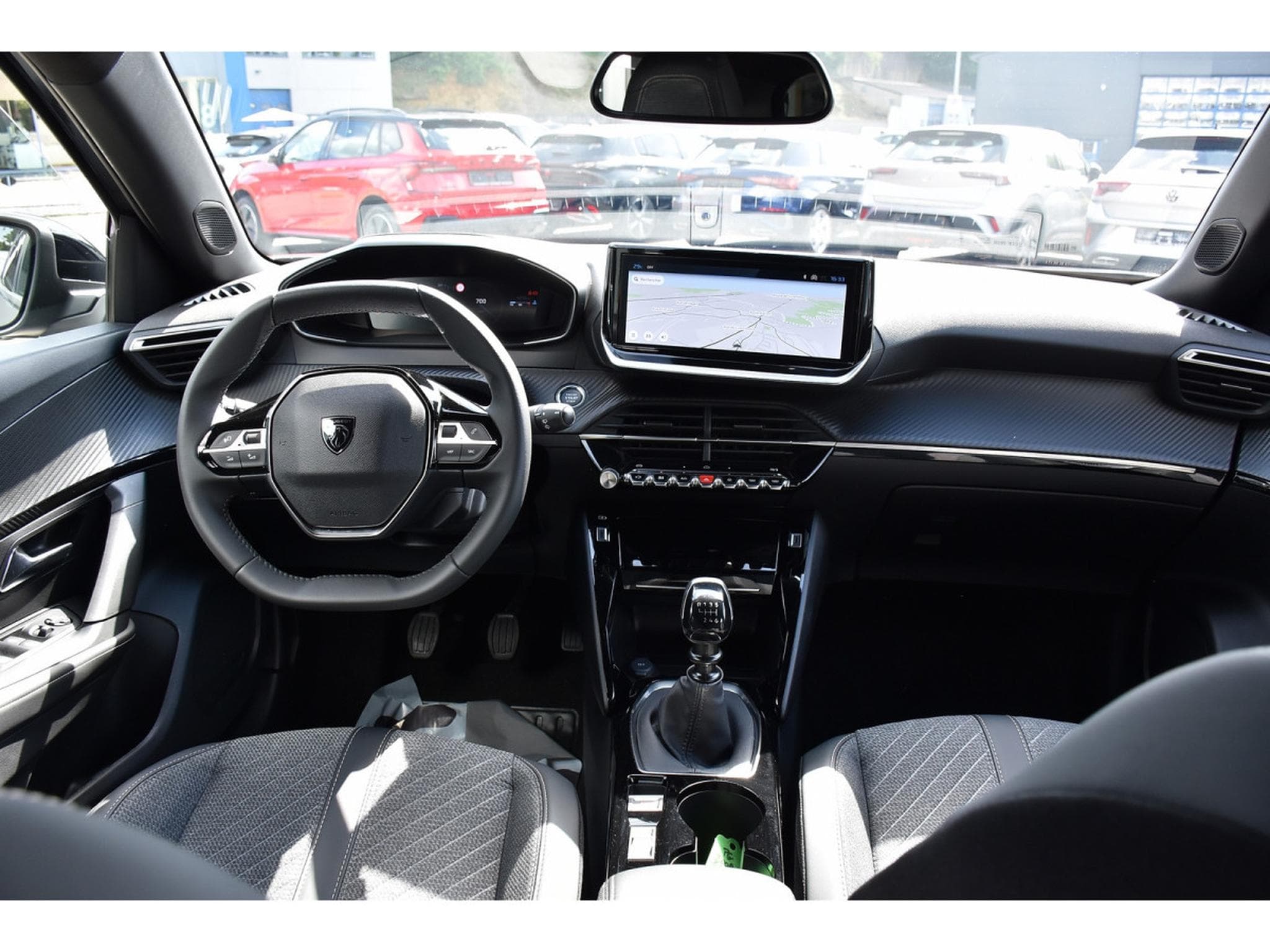 Peugeot 2008 1.2 PureTech Allure ACC GPS LANE SIDE REGUL CAM 360 1° MAIN (2025) - Photo 9