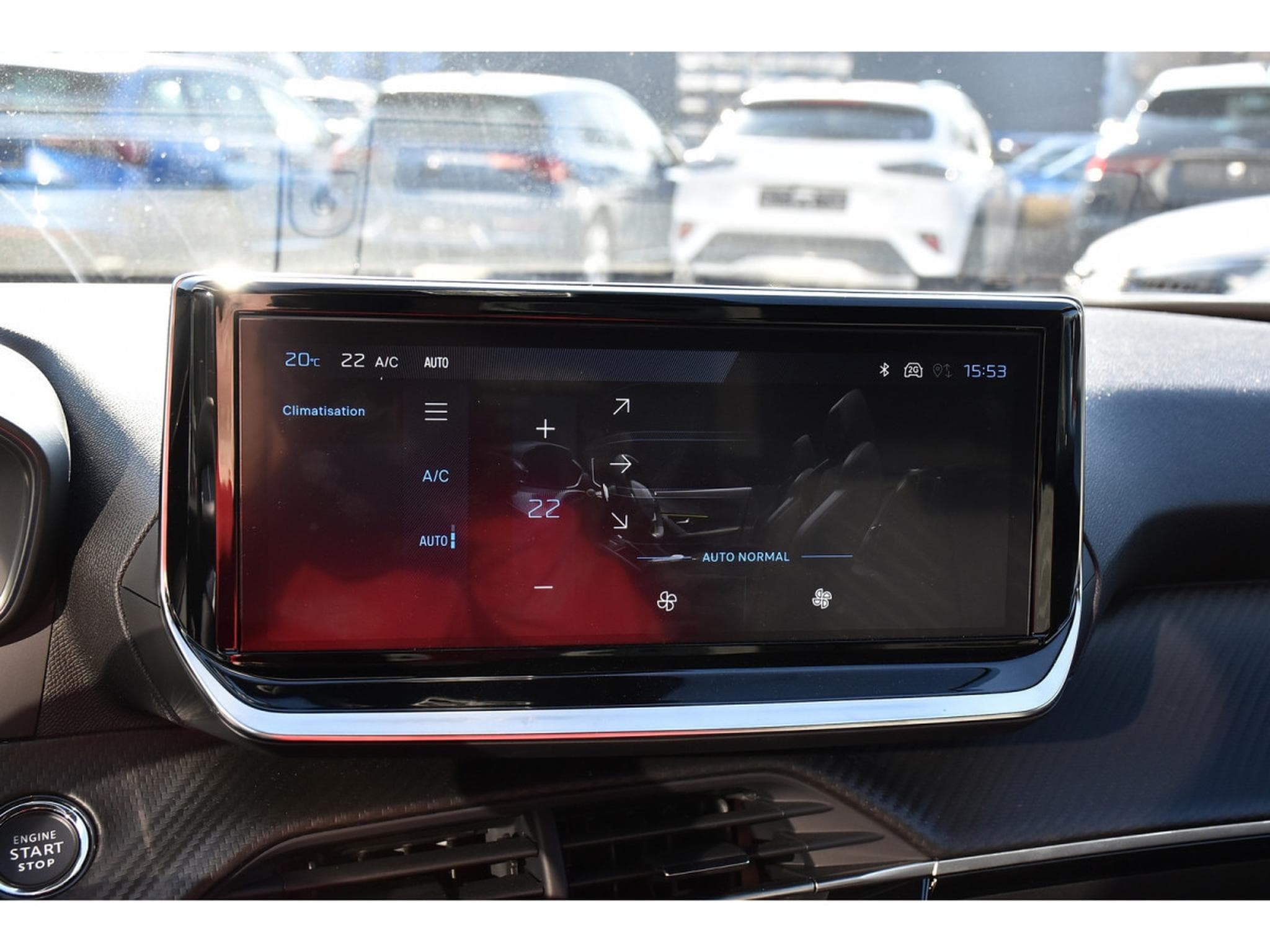 Peugeot 2008 1.2 PureTech Allure ACC GPS LANE SIDE REGUL CAM 360 1° MAIN (2025) - Photo 18