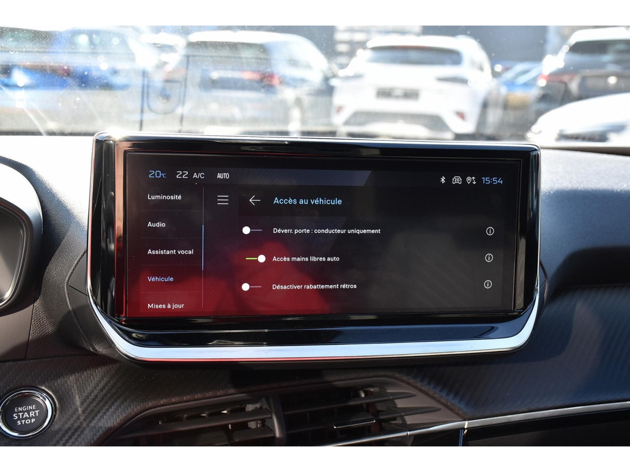 Peugeot 2008 1.2 PureTech Allure ACC GPS LANE SIDE REGUL CAM 360 1° MAIN (2025) - Photo 13