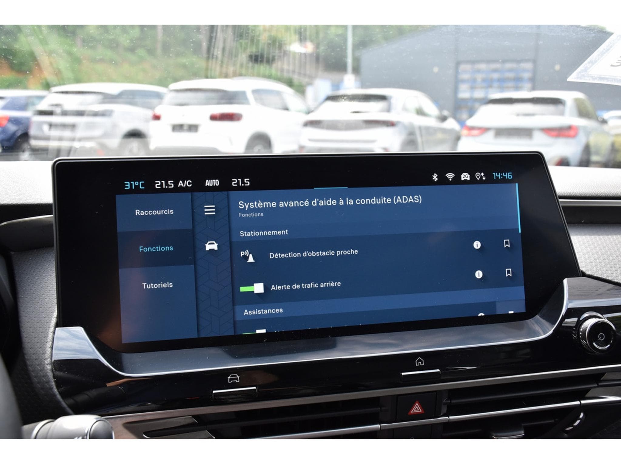 Citroën C5 X 1.2 PureTech PLUS EAT8 CUIR ACC LANE HUD CAM 1° MAIN (2024) - Photo 15