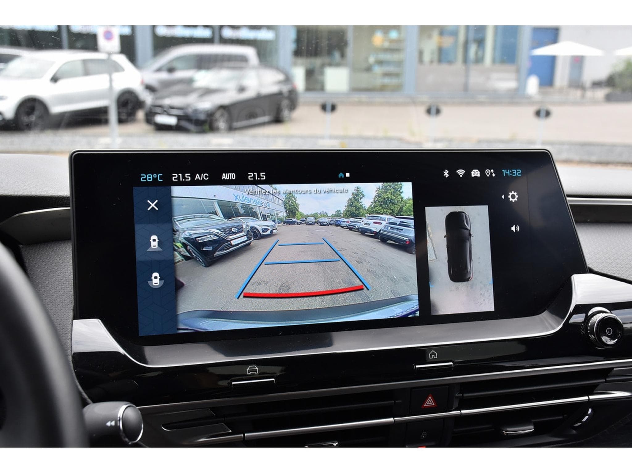 Citroën C5 X 1.2 PureTech PLUS EAT8 CUIR ACC LANE HUD CAM 1° MAIN (2024) - Photo 18