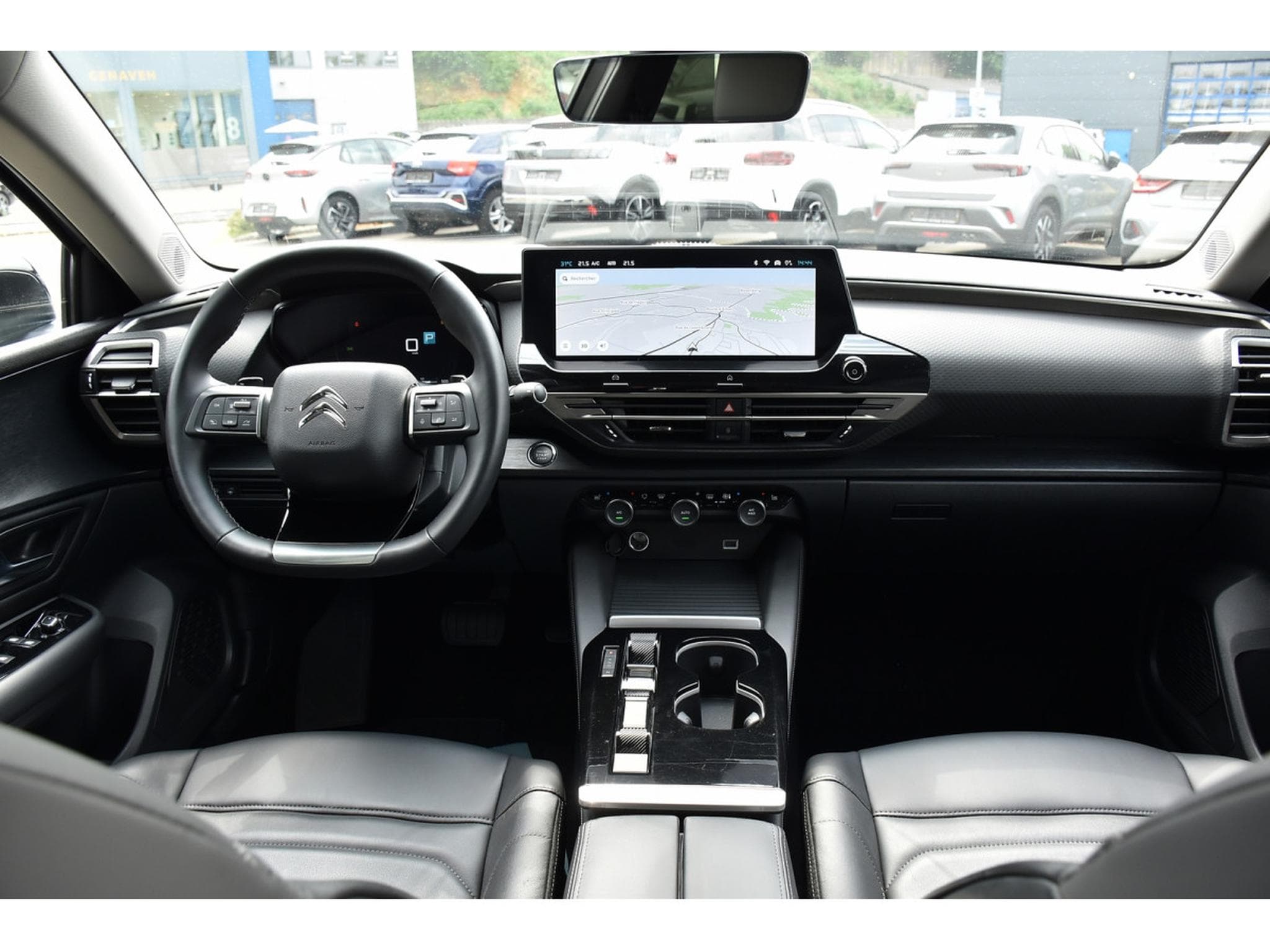 Citroën C5 X 1.2 PureTech PLUS EAT8 CUIR ACC LANE HUD CAM 1° MAIN (2024) - Photo 9