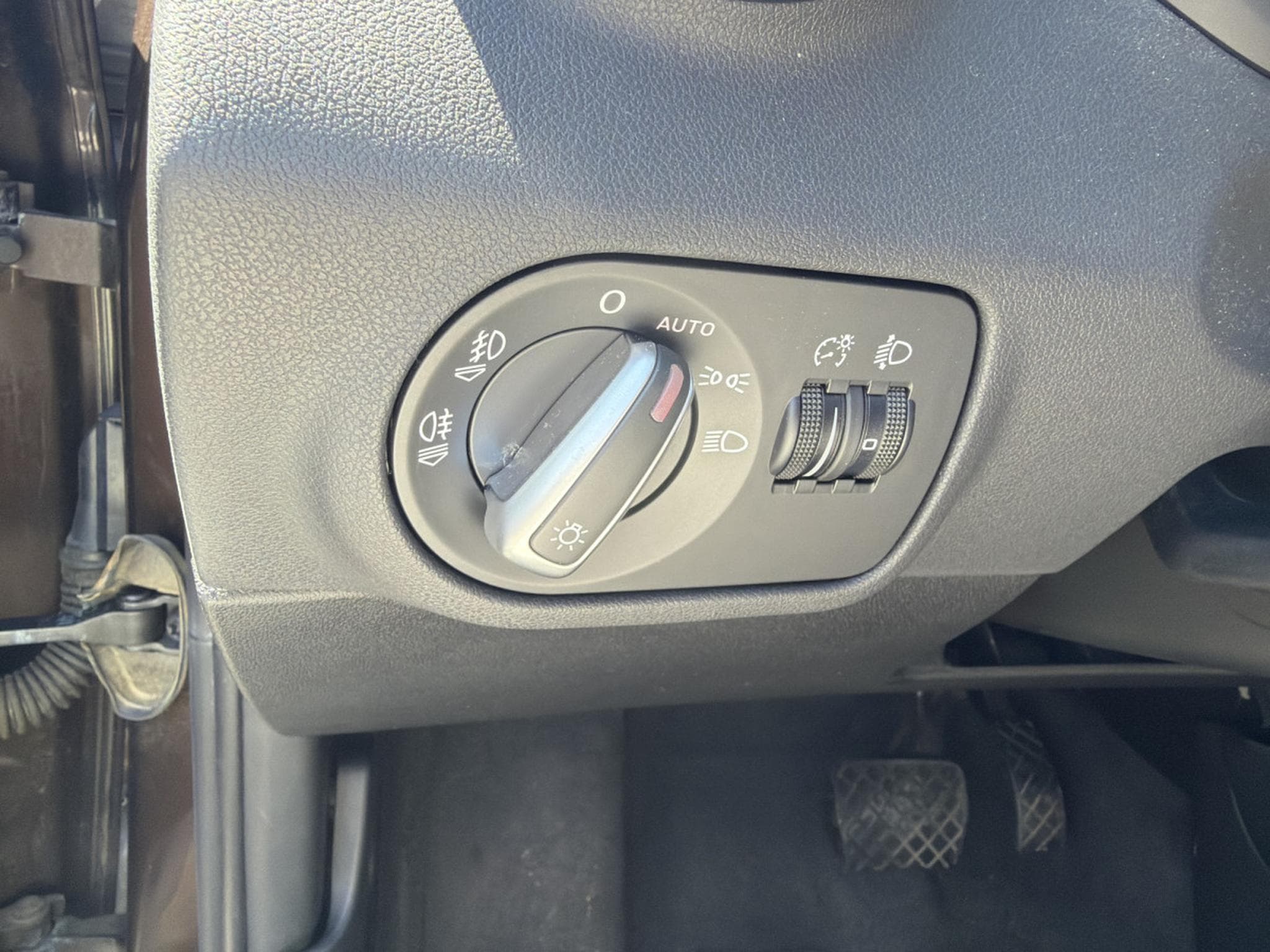 Audi A1 1.4 TFSI 122CV STRONIC (2012) - Photo 14