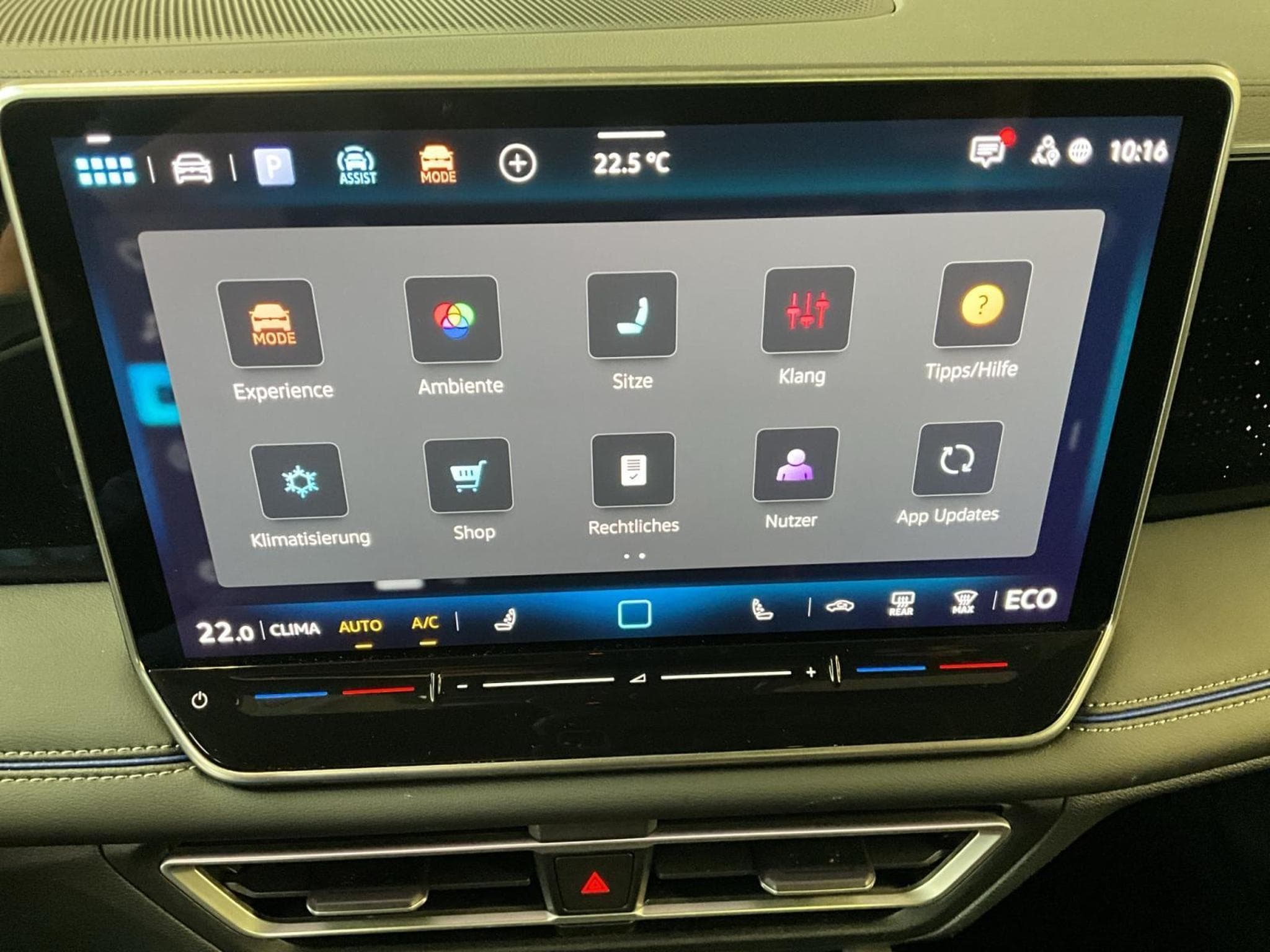 VW Tiguan R-Line+DSG+PHEV+Black-Style+Pano+AHK (2025) - Photo 21