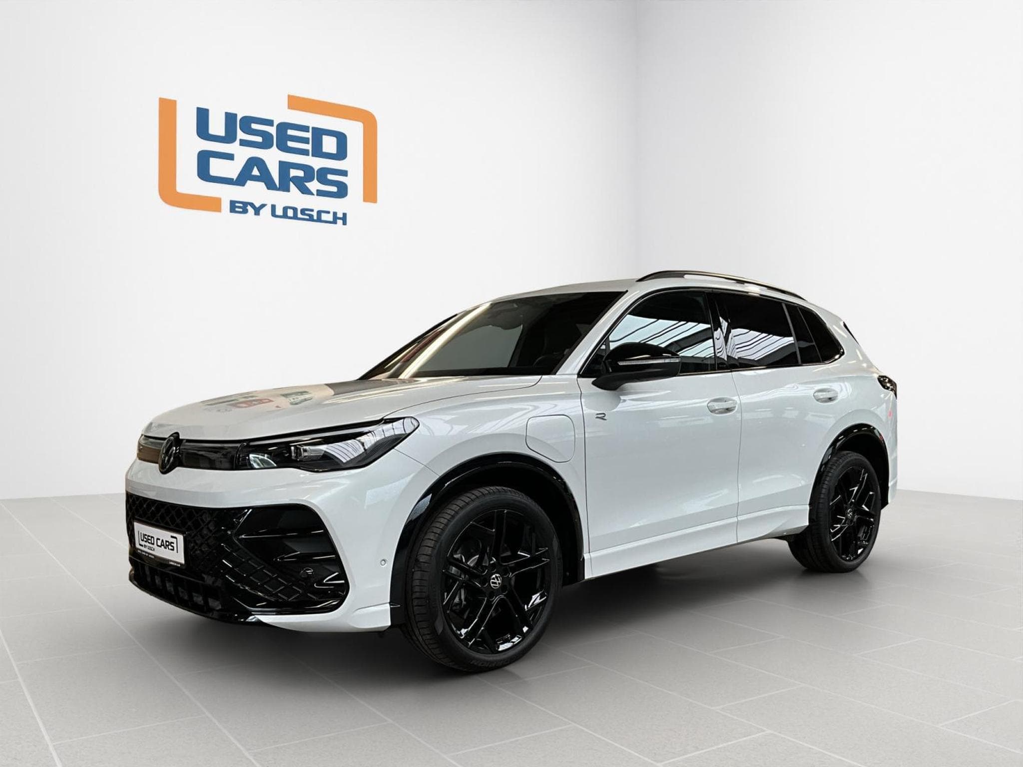 VW Tiguan R-Line+DSG+PHEV+Black-Style+Pano+AHK (2025) - Photo 4