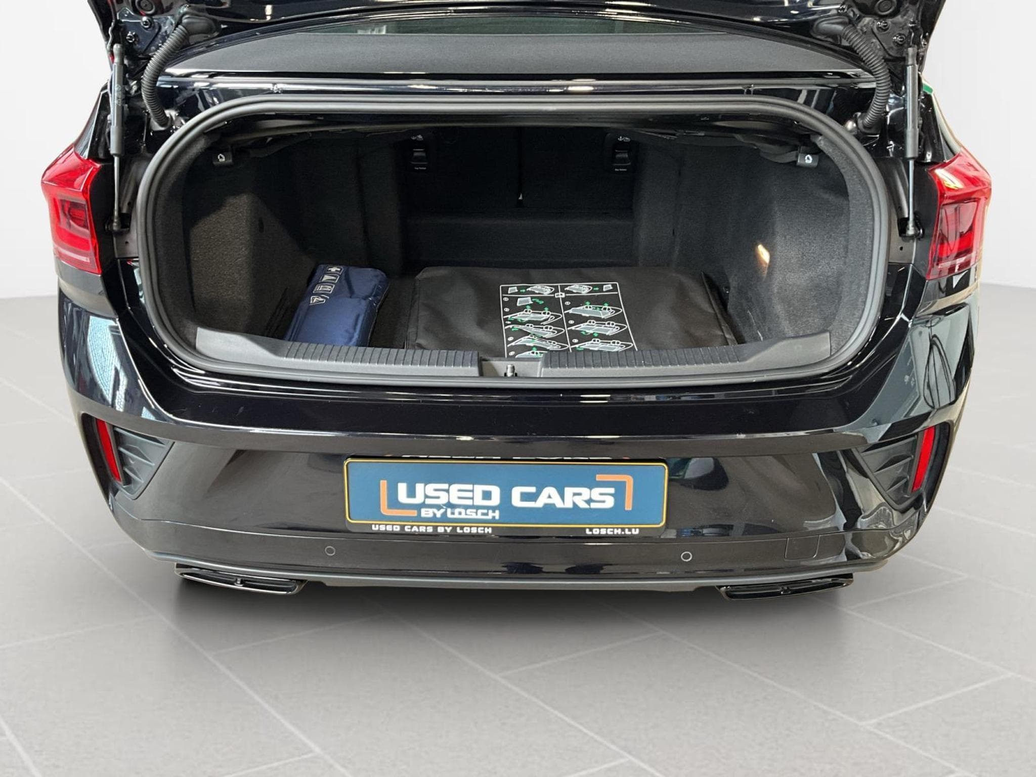VW T-Roc R-Line+DSG+LED+BEATS+BlackStyle+keyless (2023) - Photo 16