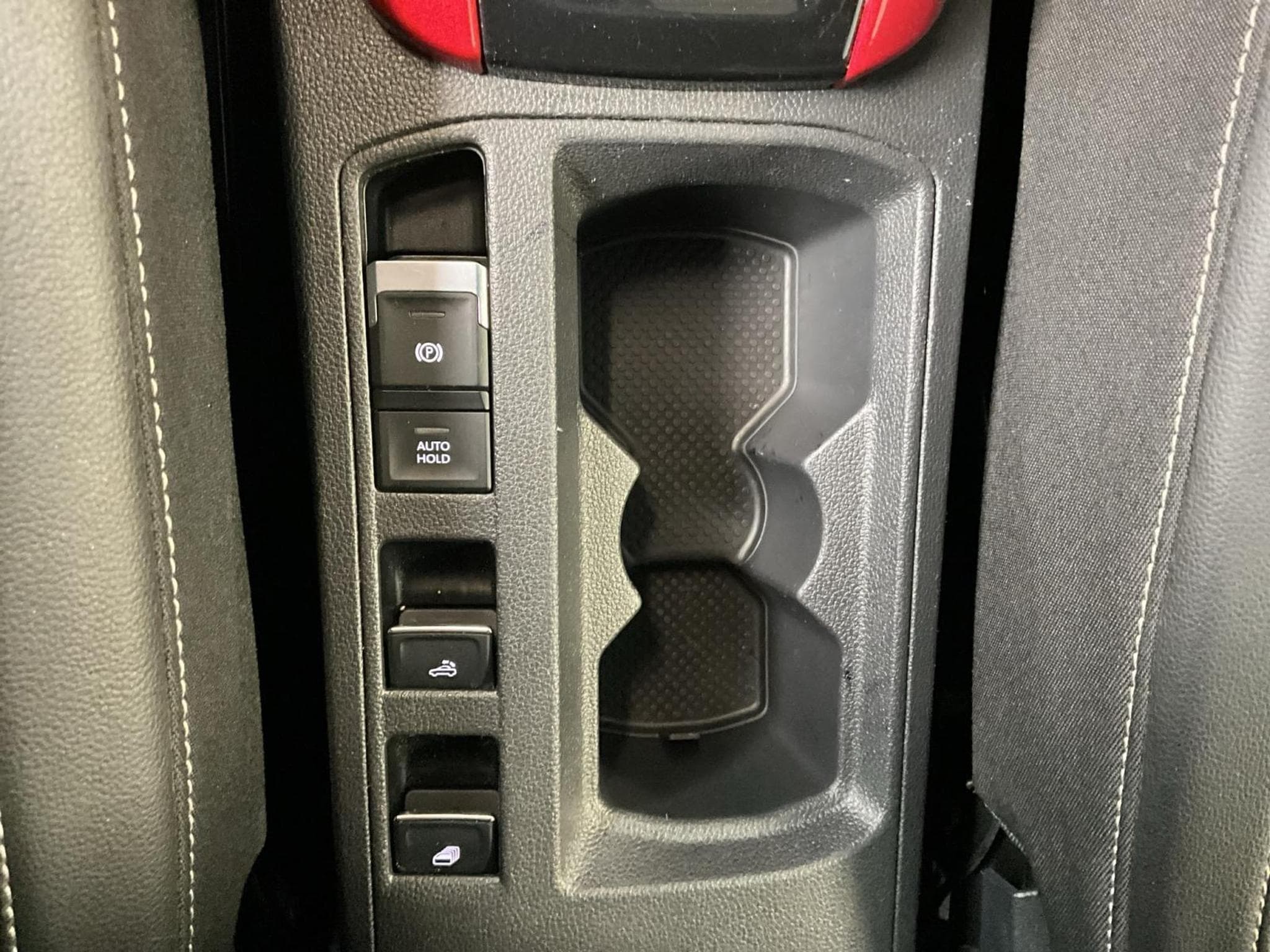 VW T-Roc R-Line+DSG+LED+BEATS+BlackStyle+keyless (2023) - Photo 20