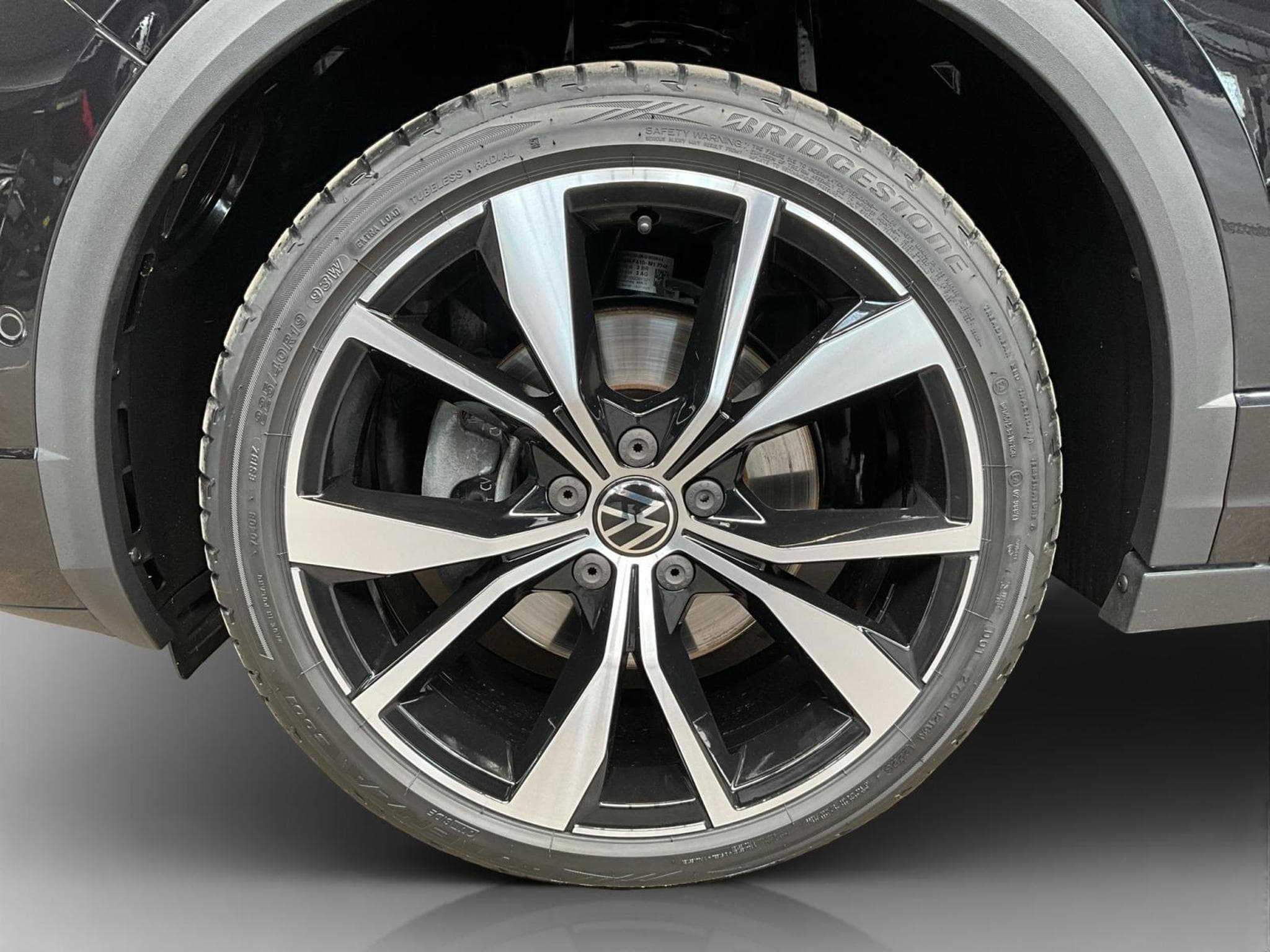 VW T-Roc R-Line+DSG+LED+BEATS+BlackStyle+keyless (2023) - Photo 8