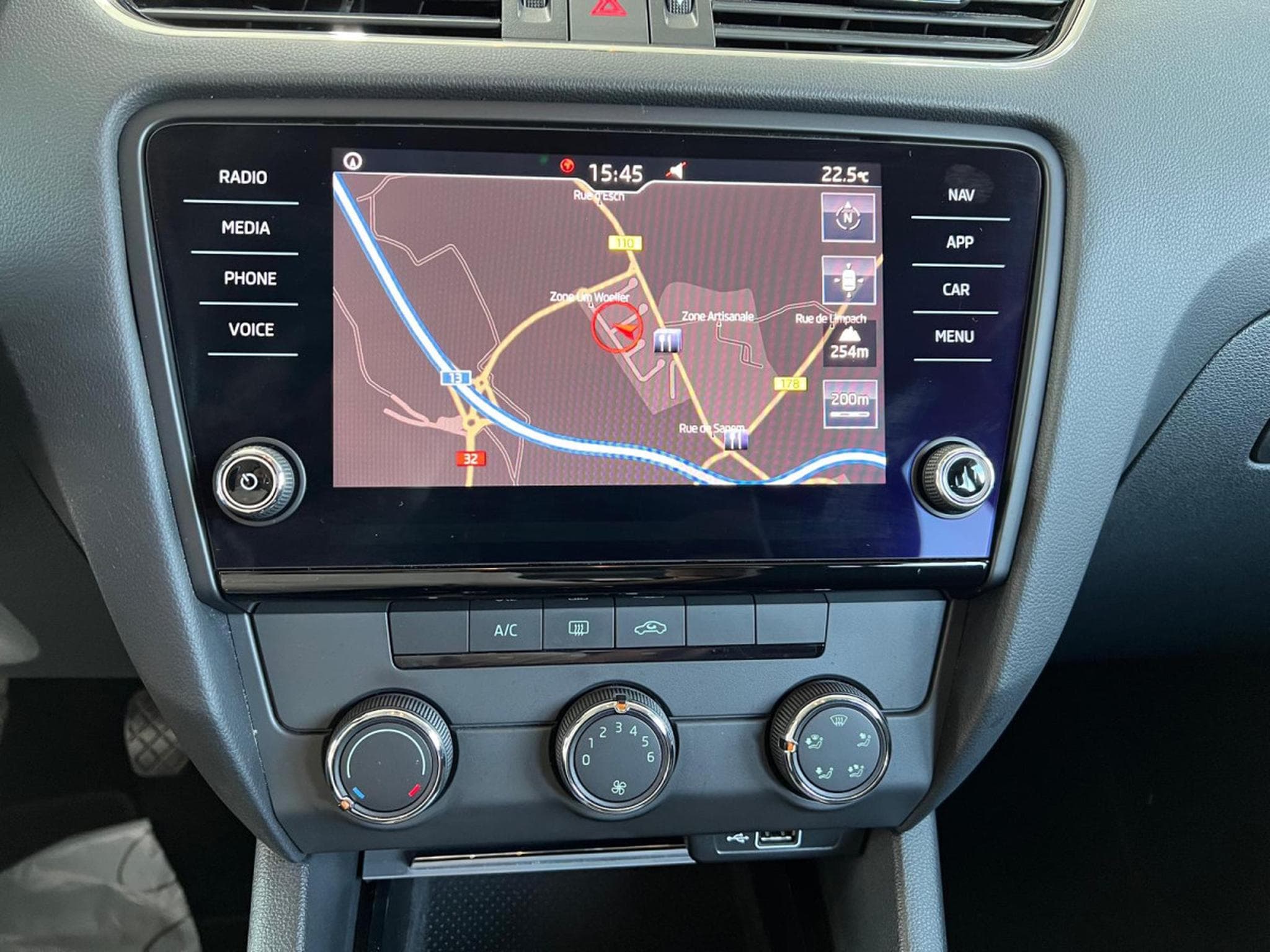 Skoda Octavia 1.6 TDI 116 NAVI, PDC,CARPLAY,ALU 16'' (2019) - Photo 10