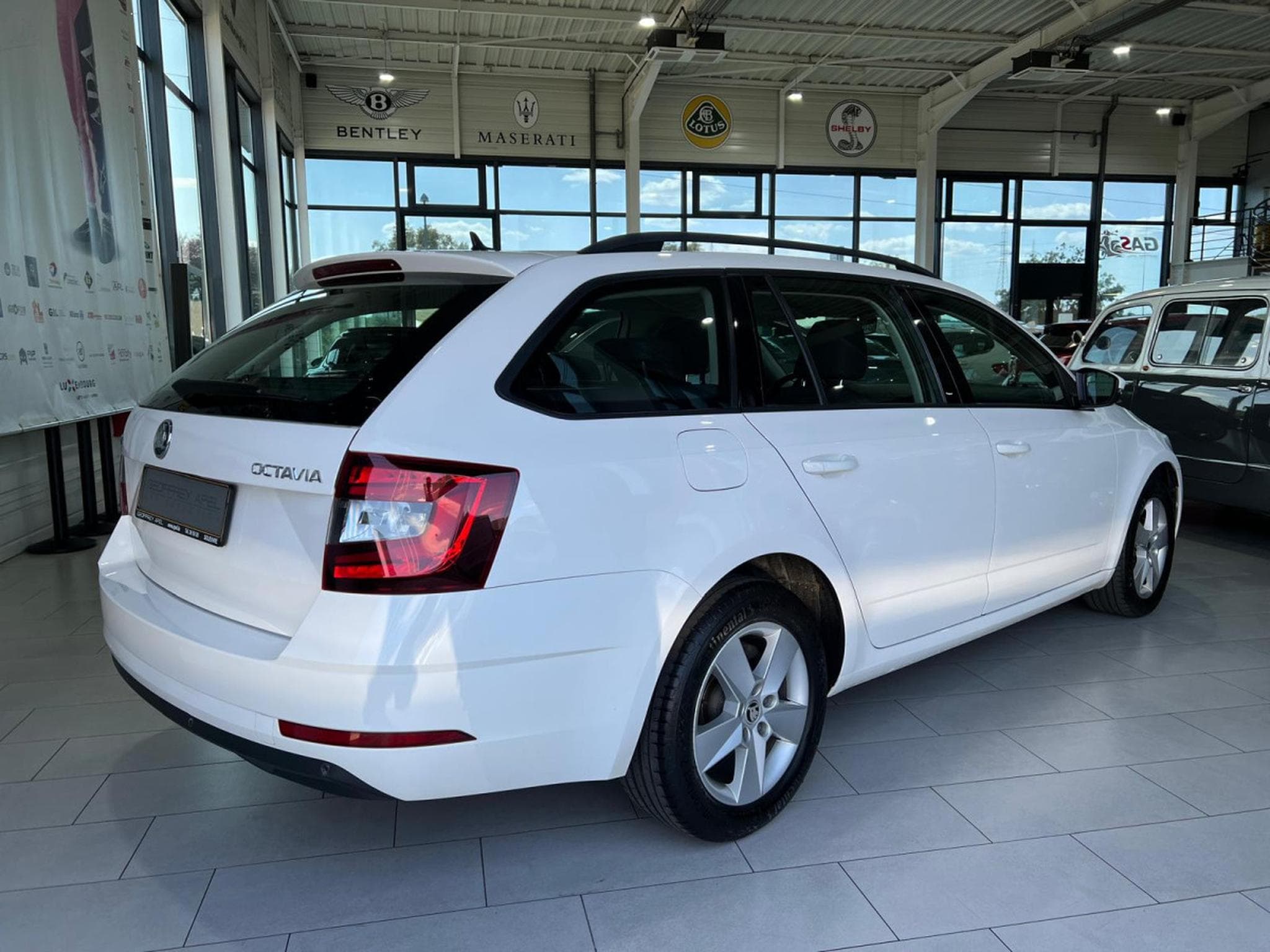 Skoda Octavia 1.6 TDI 116 NAVI, PDC,CARPLAY,ALU 16'' (2019) - Photo 2