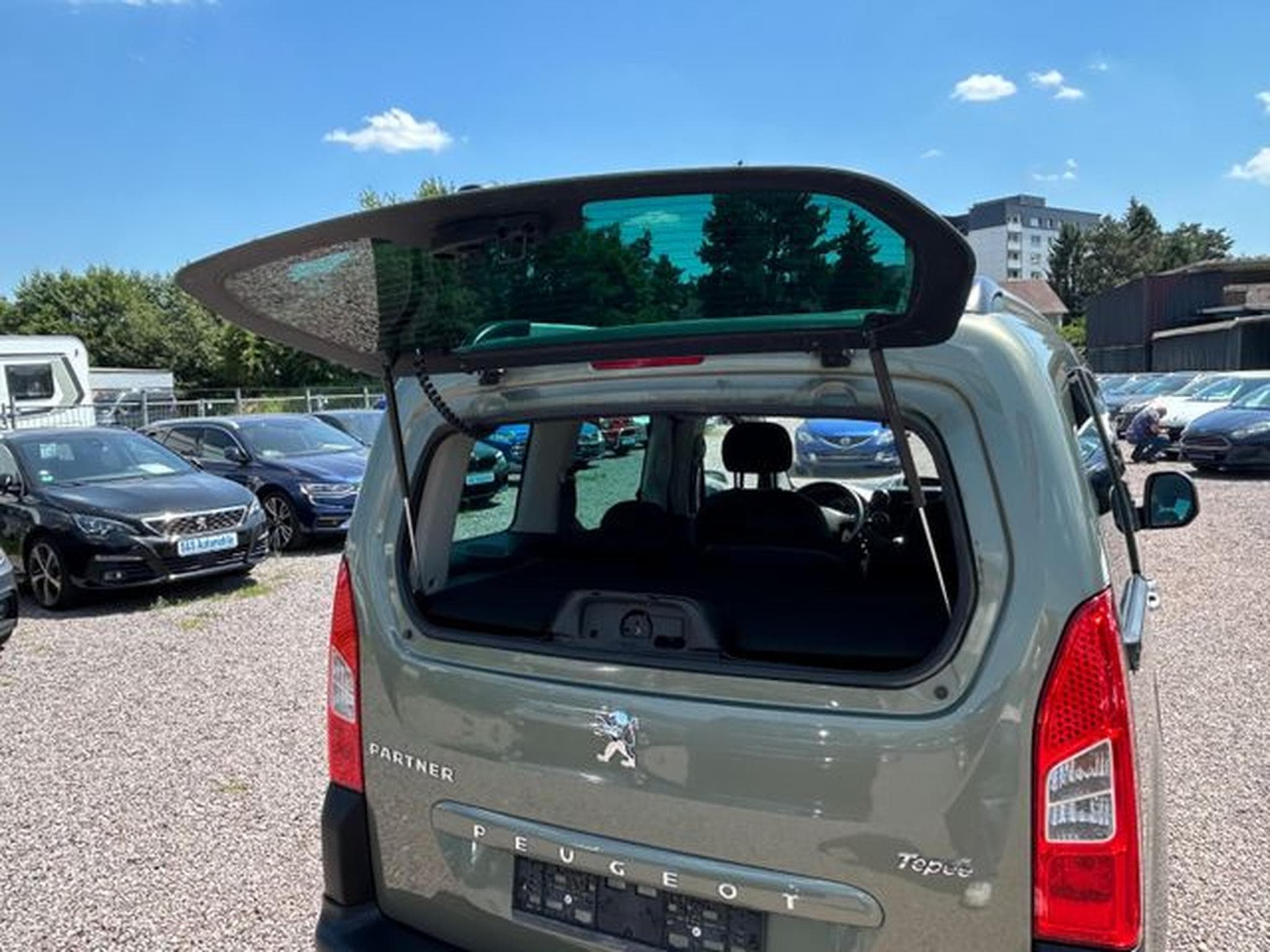 Peugeot Partner Partner Tepee Outdoor  1.6 *Klima*Euro5* (2011) - Photo 14