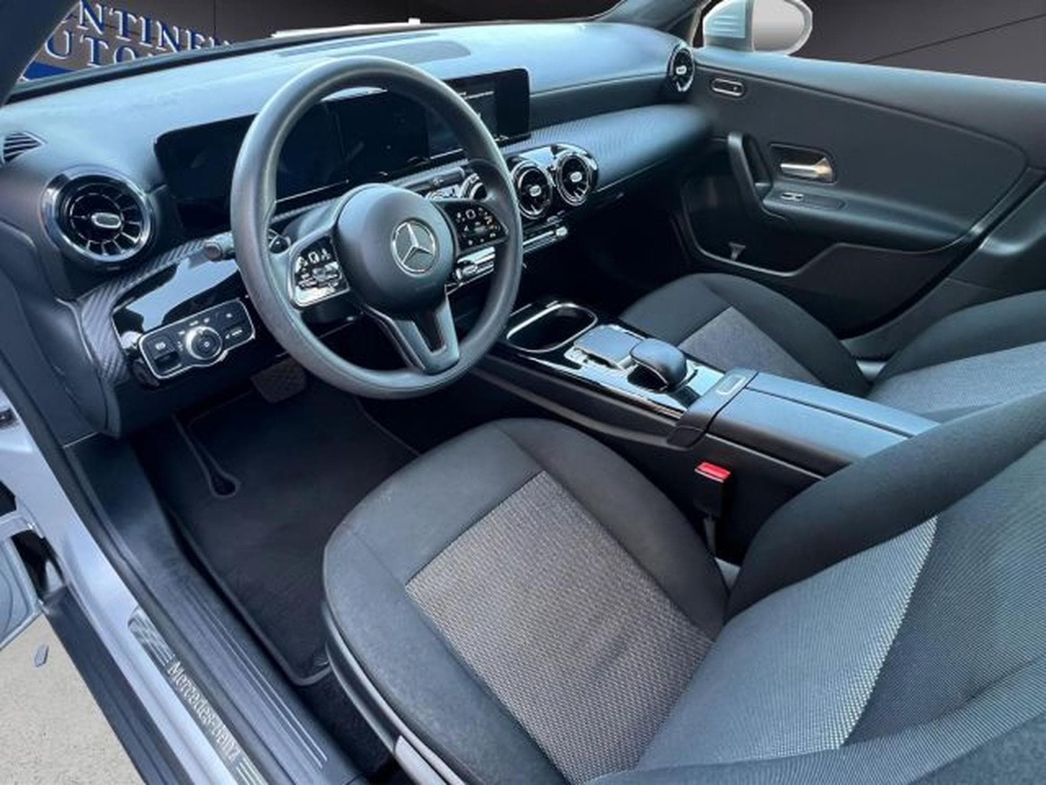 Mercedes A 180 A 180 d KLIMA,NAVI,PDC,360CAM,TEMPOMAT,BT Klima (2020) - Photo 9