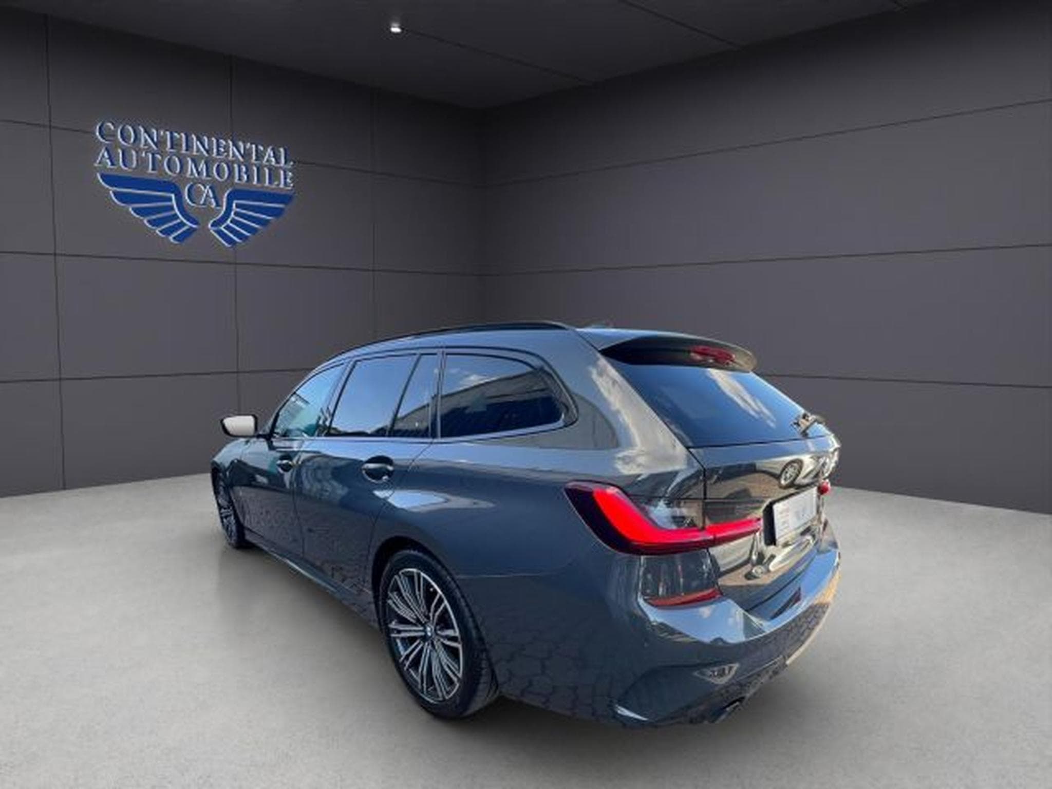 BMW 318 3 Touring 318d M Sport KLIMA,NAVI,PDC,360CAM,PDC (2021) - Photo 4