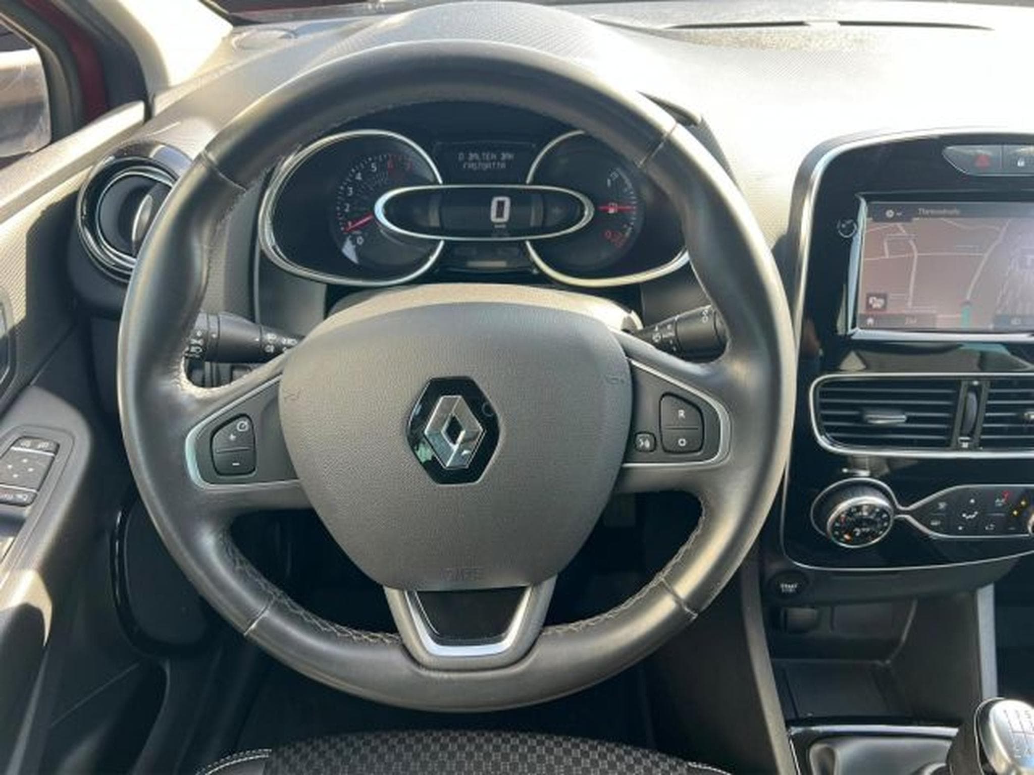 Renault Clio Clio IV Dynamique KLIMA,NAVI,PDC,TEMPOMAT,SHZ (2018) - Photo 10