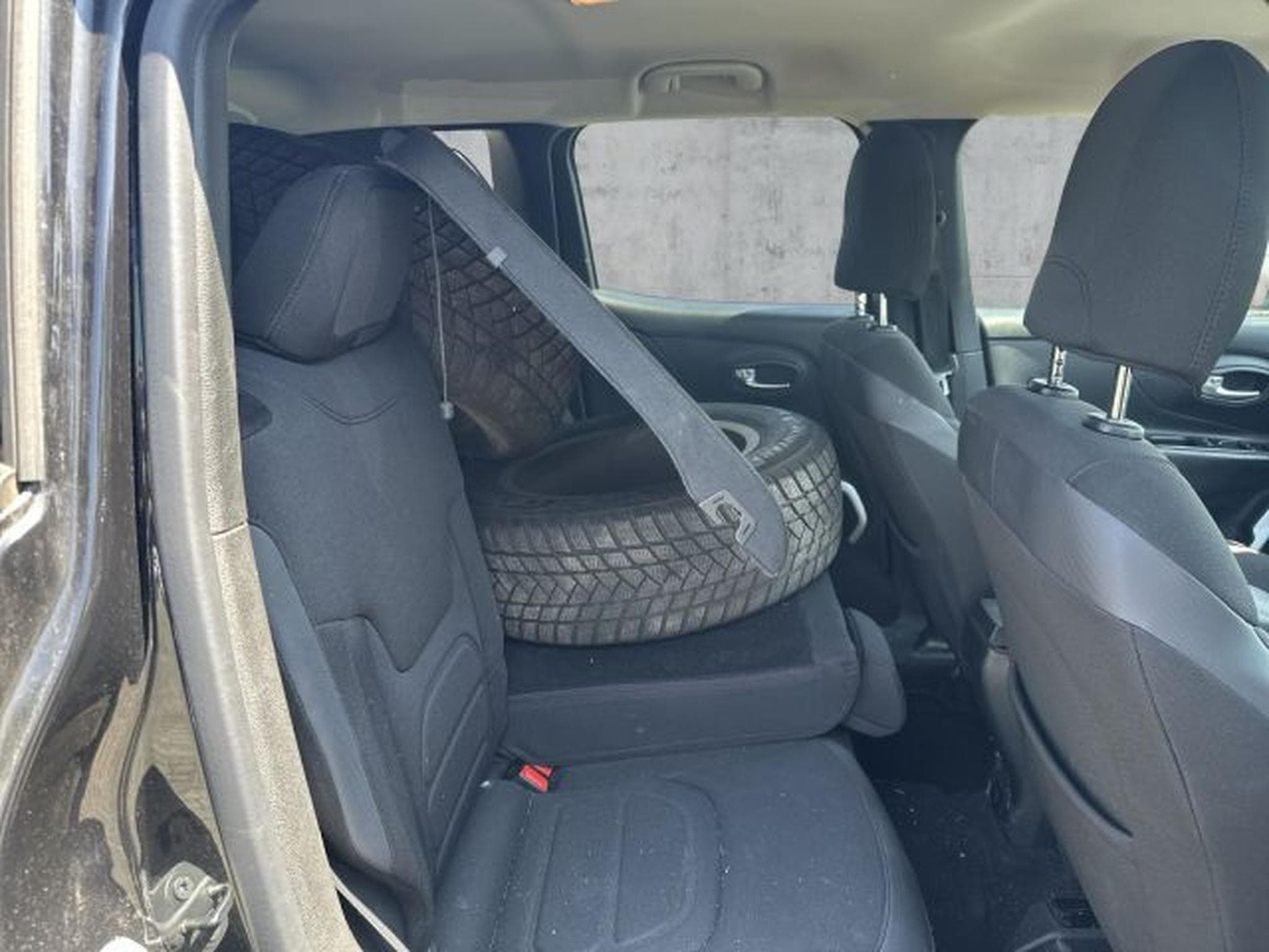Jeep Renegade Renegade Limited FWD 1.4 MultiAir NAVI LED PDC (2015) - Photo 12