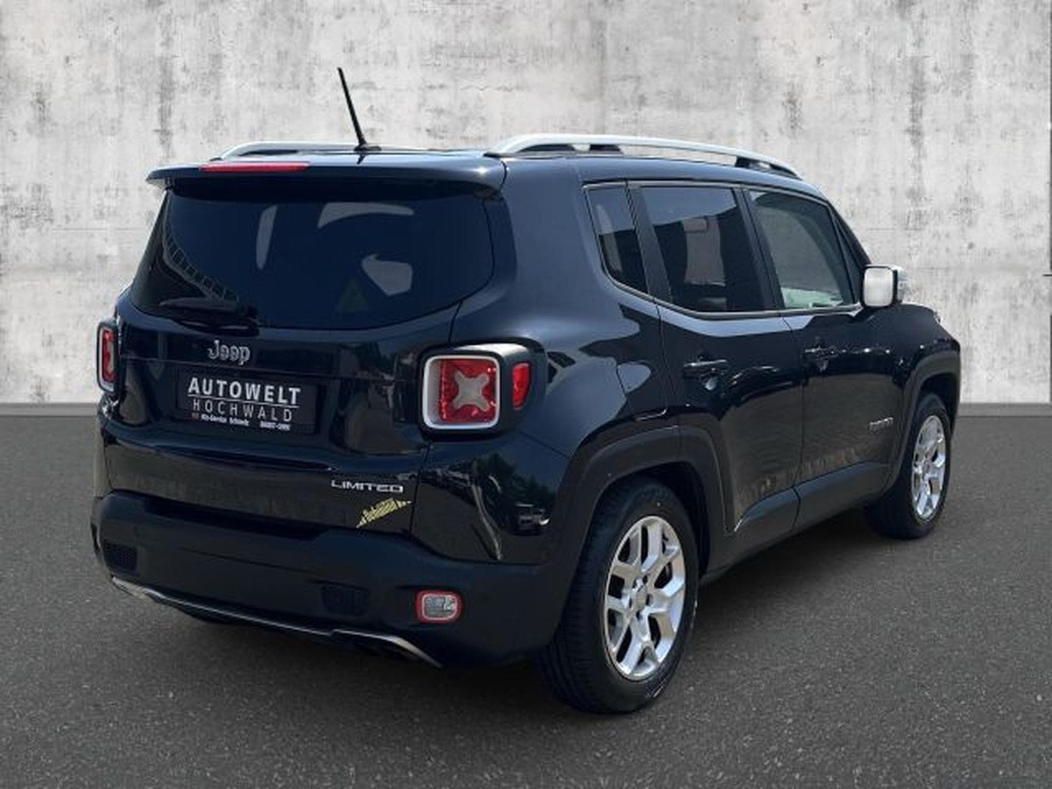 Jeep Renegade Renegade Limited FWD 1.4 MultiAir NAVI LED PDC (2015) - Photo 5