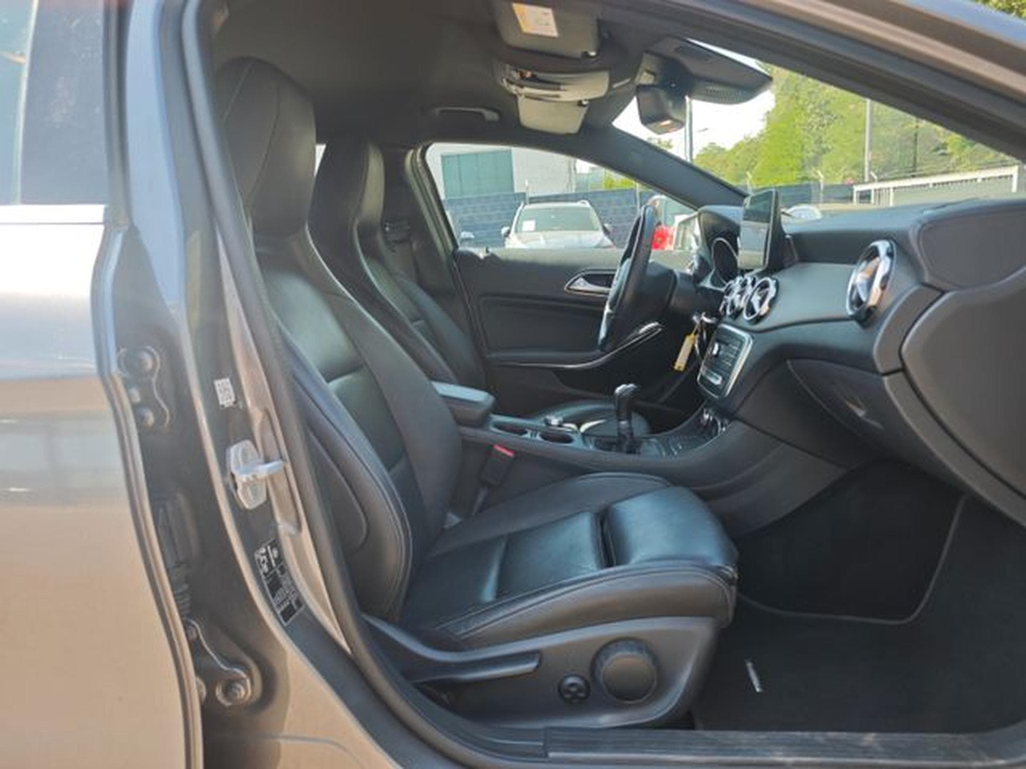 Mercedes GLA 200 GLA 200 *EXCLUSIVE PAKET/URBAN-LINE/LEDER/1.HD* (2017) - Photo 15
