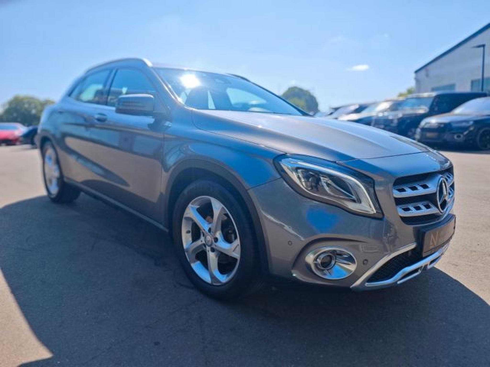 Mercedes GLA 200 GLA 200 *EXCLUSIVE PAKET/URBAN-LINE/LEDER/1.HD* (2017) - Photo 4