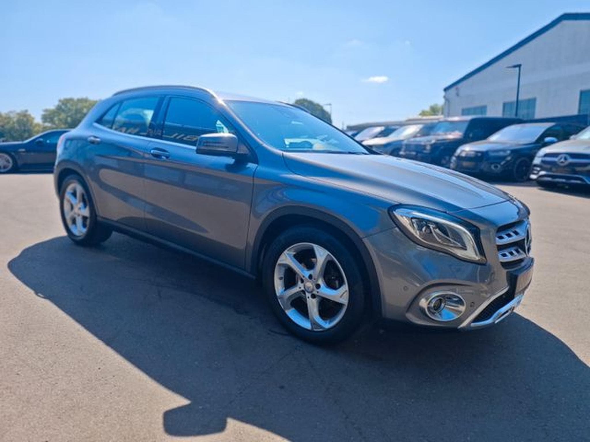 Mercedes GLA 200 GLA 200 *EXCLUSIVE PAKET/URBAN-LINE/LEDER/1.HD* (2017) - Photo 5