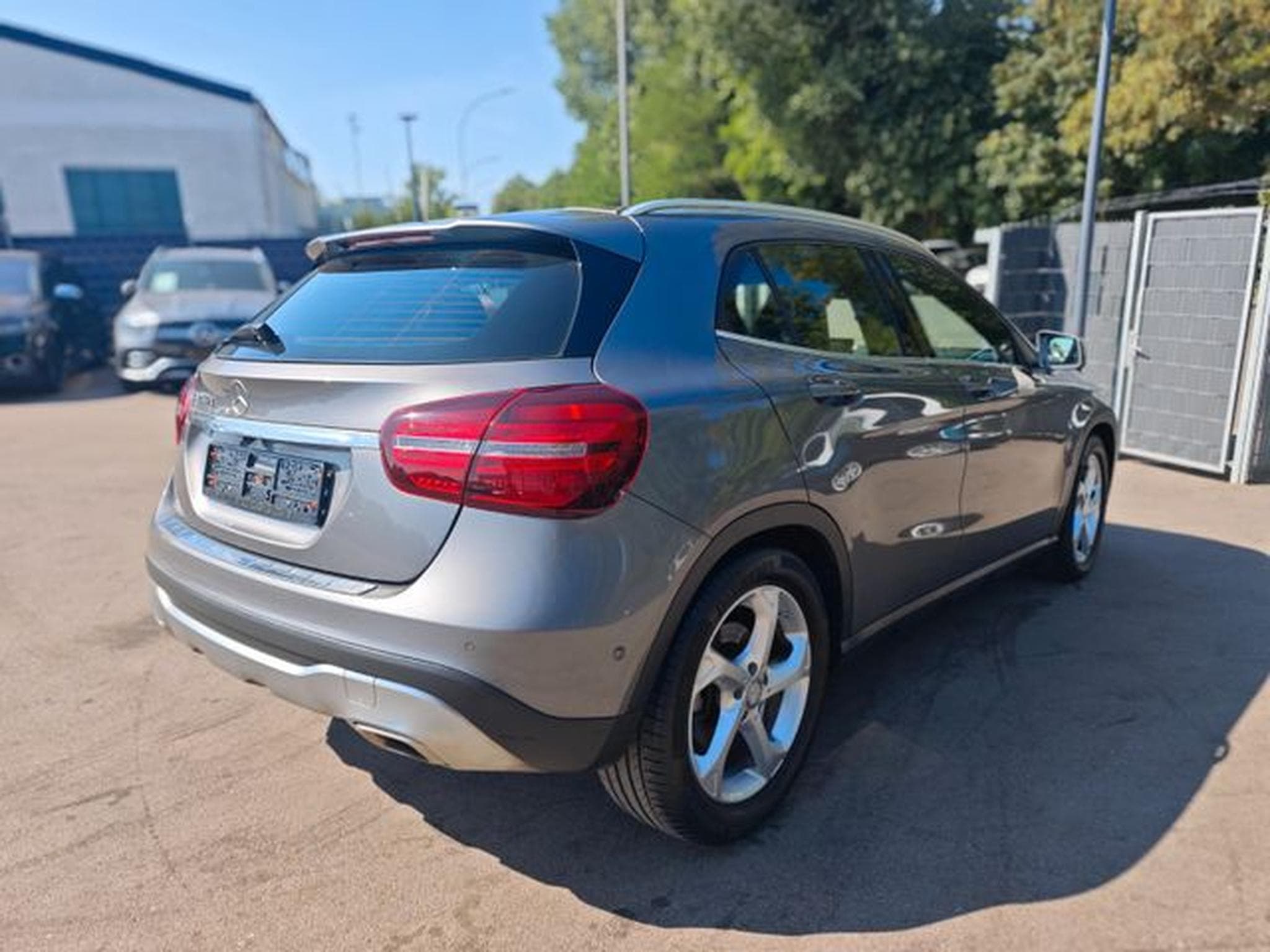 Mercedes GLA 200 GLA 200 *EXCLUSIVE PAKET/URBAN-LINE/LEDER/1.HD* (2017) - Photo 6