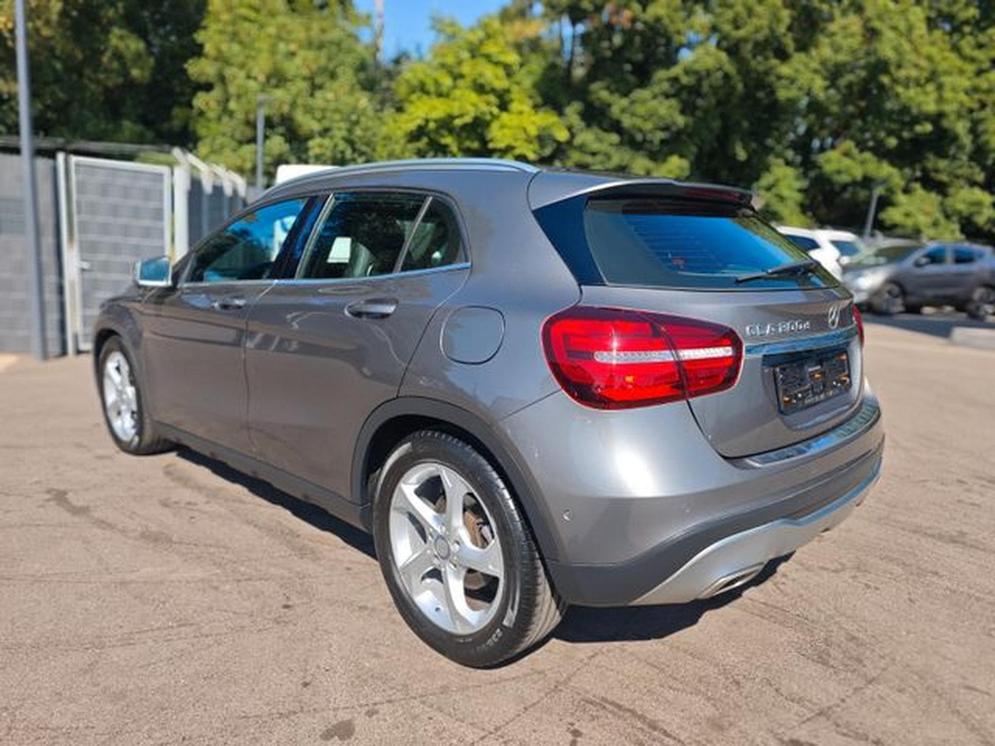 Mercedes GLA 200 GLA 200 *EXCLUSIVE PAKET/URBAN-LINE/LEDER/1.HD* (2017) - Photo 7