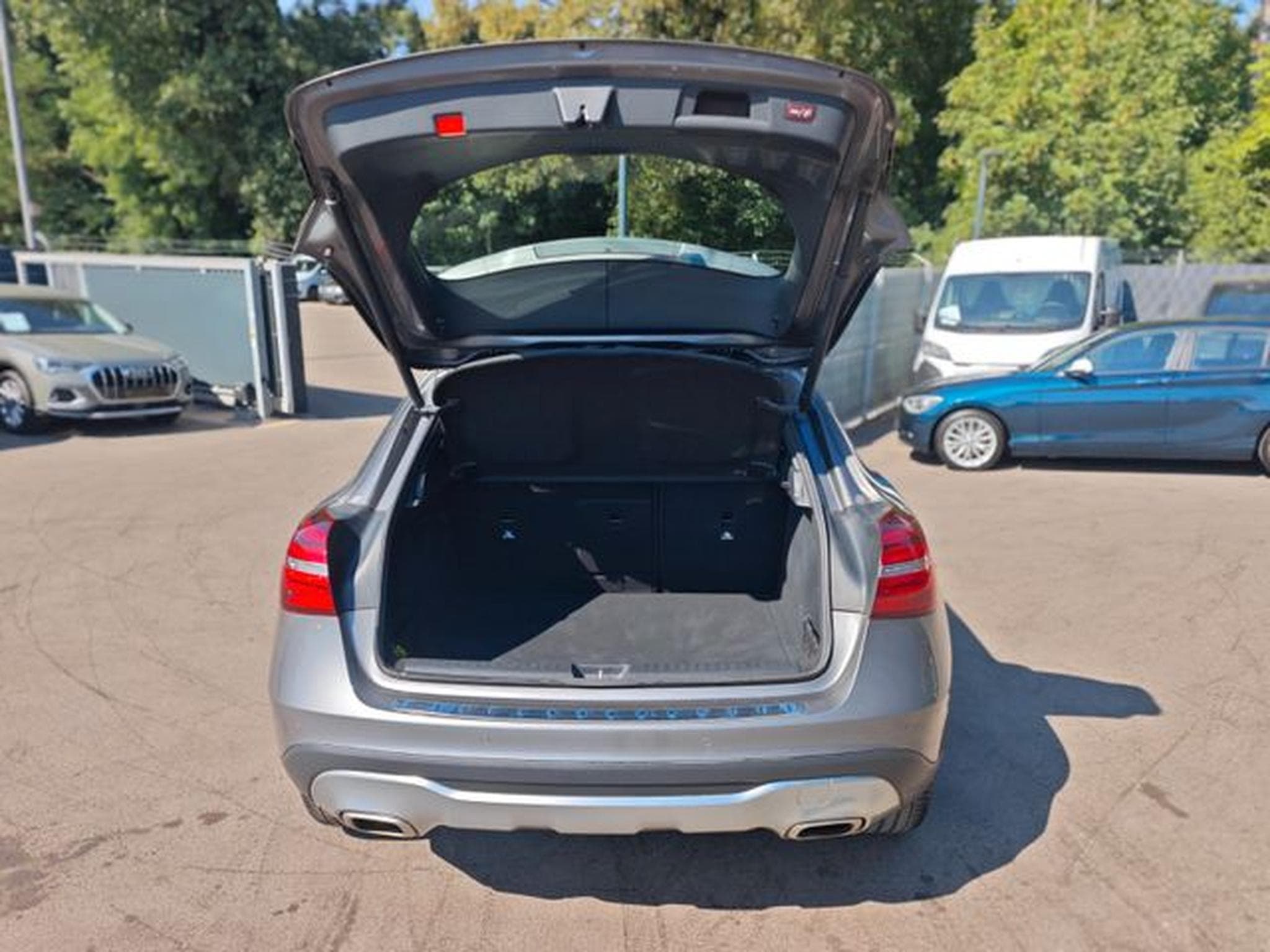 Mercedes GLA 200 GLA 200 *EXCLUSIVE PAKET/URBAN-LINE/LEDER/1.HD* (2017) - Photo 9