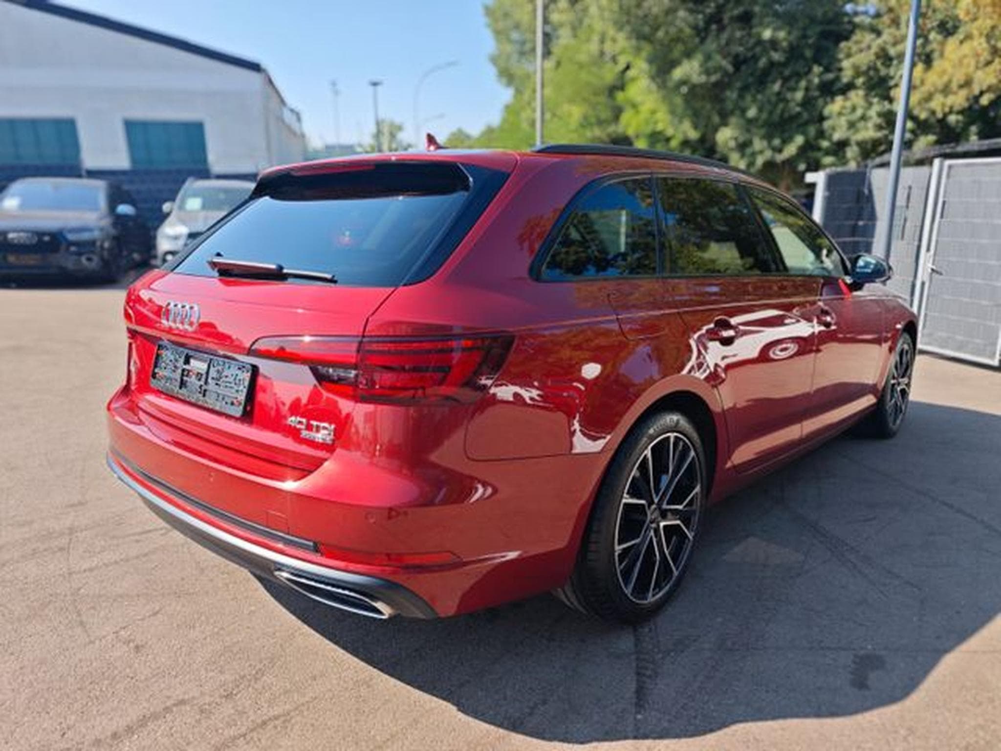 Audi A4 A4 AVANT S LINE 40 TDI QUATTRO*PANORAMA*LED* (2019) - Photo 6