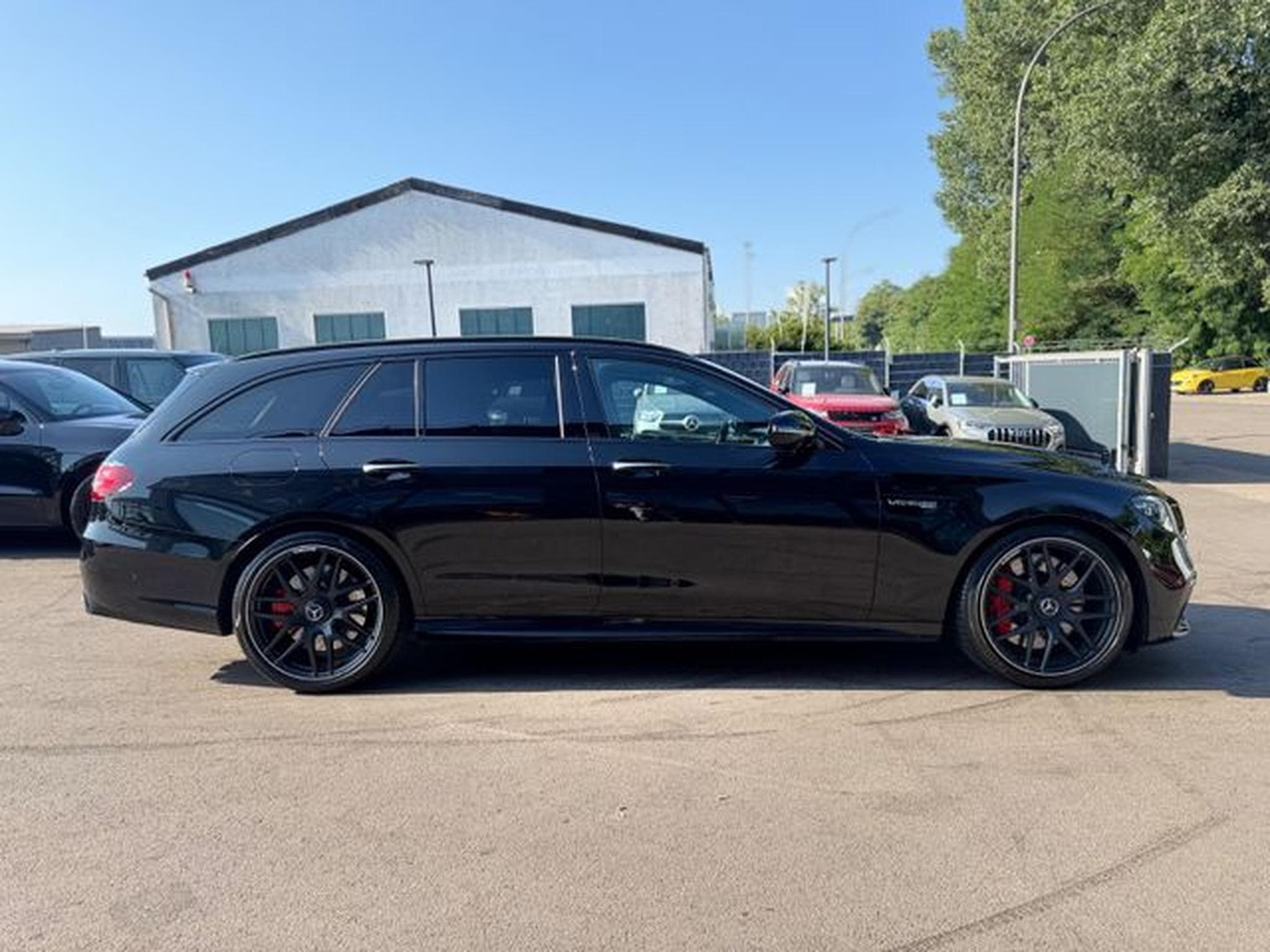 Mercedes E 63 AMG E 63S AMG 4M*FACELIFT*NIGHT PAKET*PANORAMA*HUD* (2021) - Photo 11