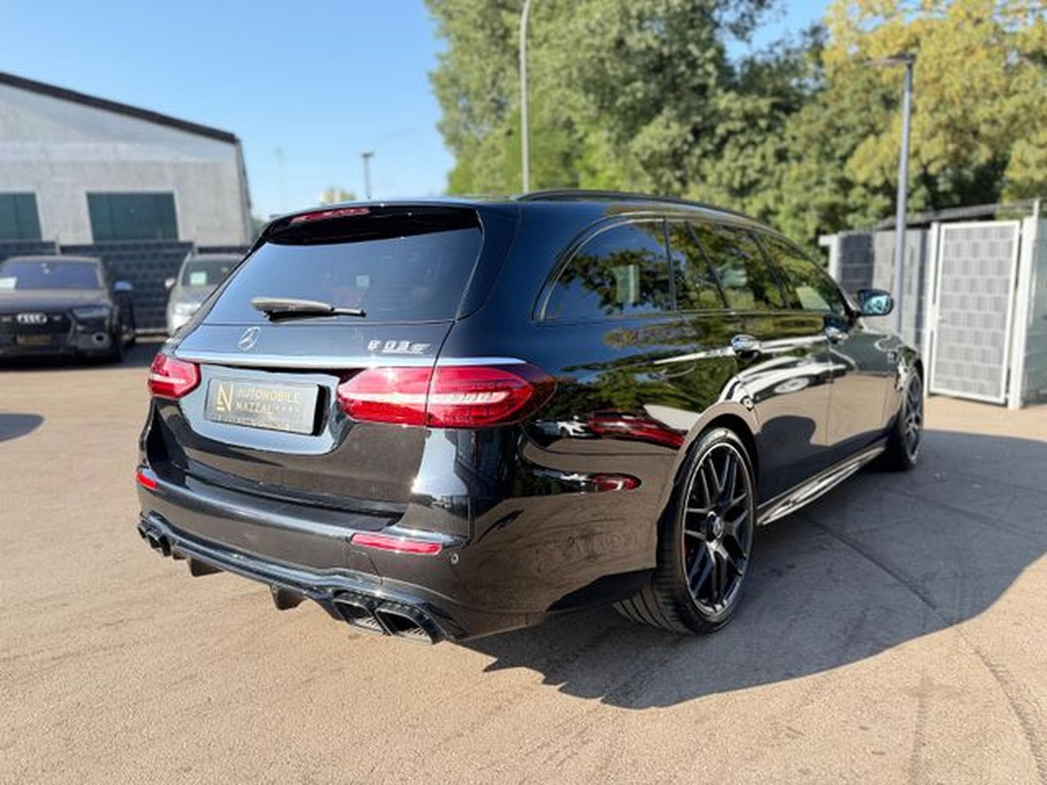 Mercedes E 63 AMG E 63S AMG 4M*FACELIFT*NIGHT PAKET*PANORAMA*HUD* (2021) - Photo 9