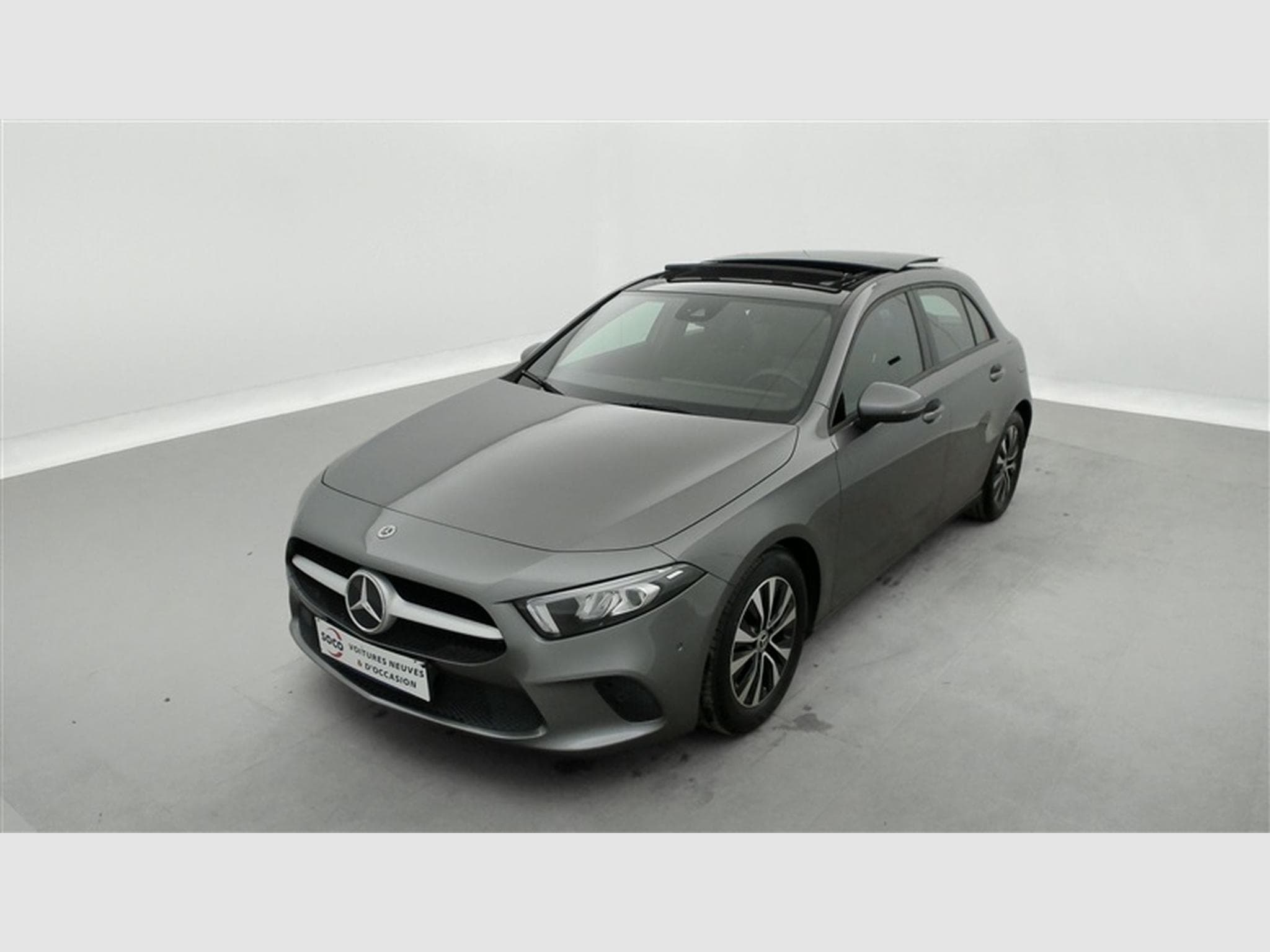 Mercedes A 180 A 180  Business solution NAVI/FULL LED/TO PANO/JA (2022) - Photo 1