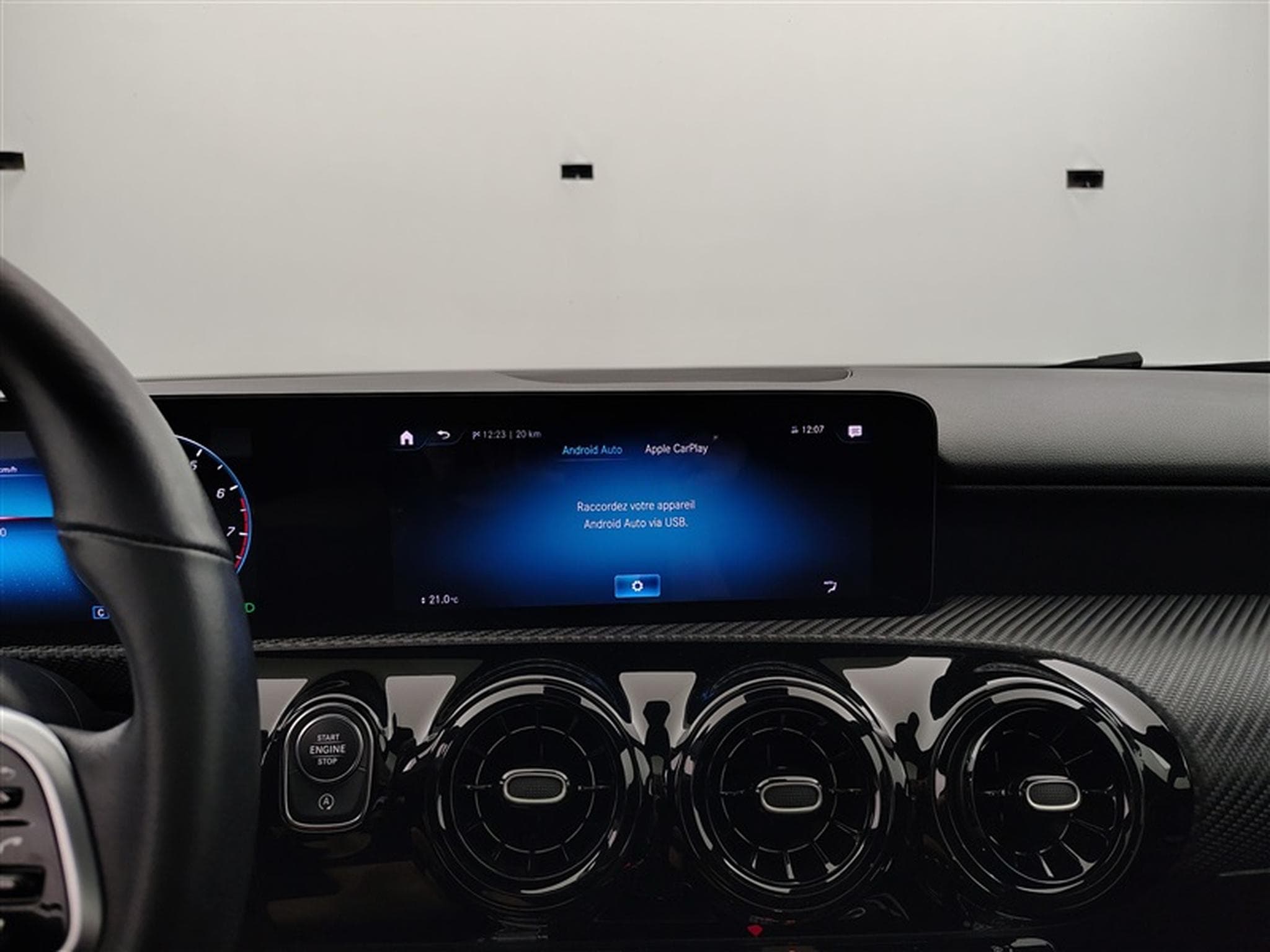 Mercedes A 180 A 180  Business solution NAVI/FULL LED/TO PANO/JA (2022) - Photo 20