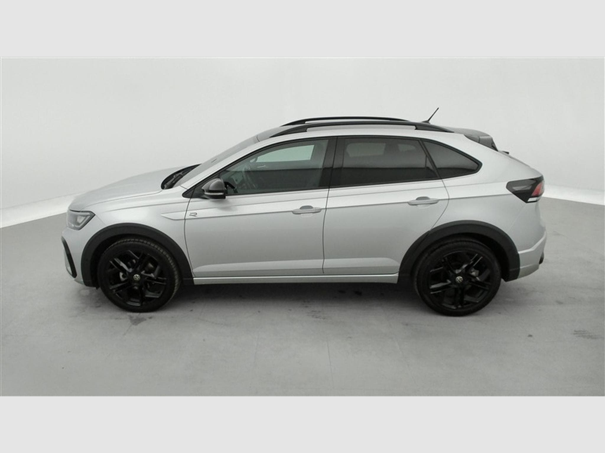 VW Taigo 1.0 TSI 115cv DSG R-Line NAVI / CARPLAY / TO PANO (2025) - Photo 3