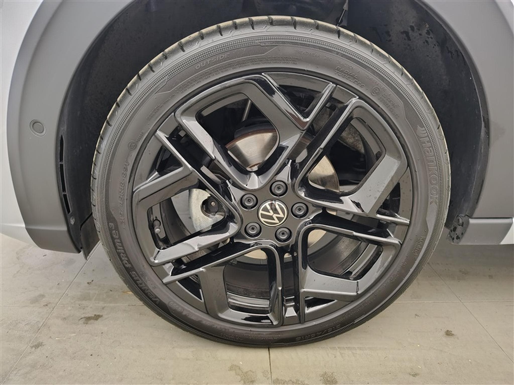 VW Taigo 1.0 TSI 115cv DSG R-Line NAVI / CARPLAY / TO PANO (2025) - Photo 6