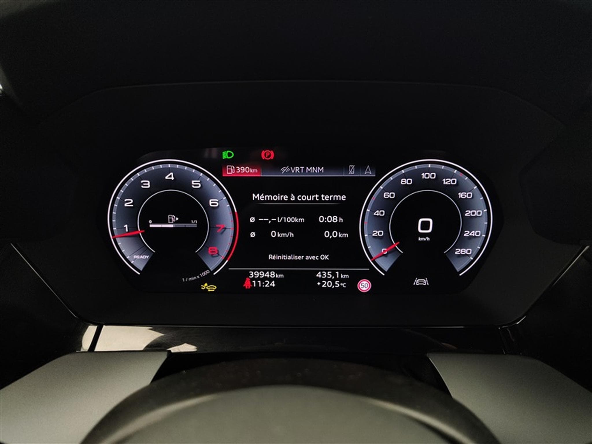 Audi A3 30 TDi  Navi Cockpit / Led / PDC (2025) - Photo 10
