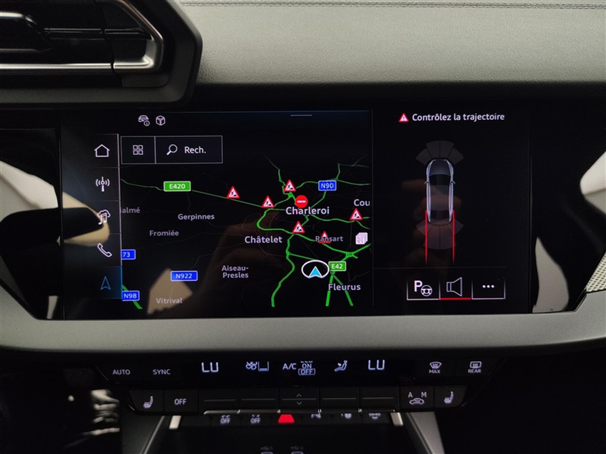Audi A3 30 TDi  Navi Cockpit / Led / PDC (2025) - Photo 18