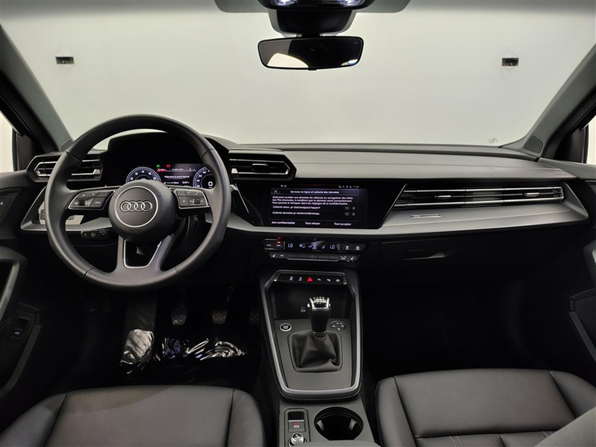 Audi A3 30 TDi  Navi Cockpit / Led / PDC (2025) - Photo 8