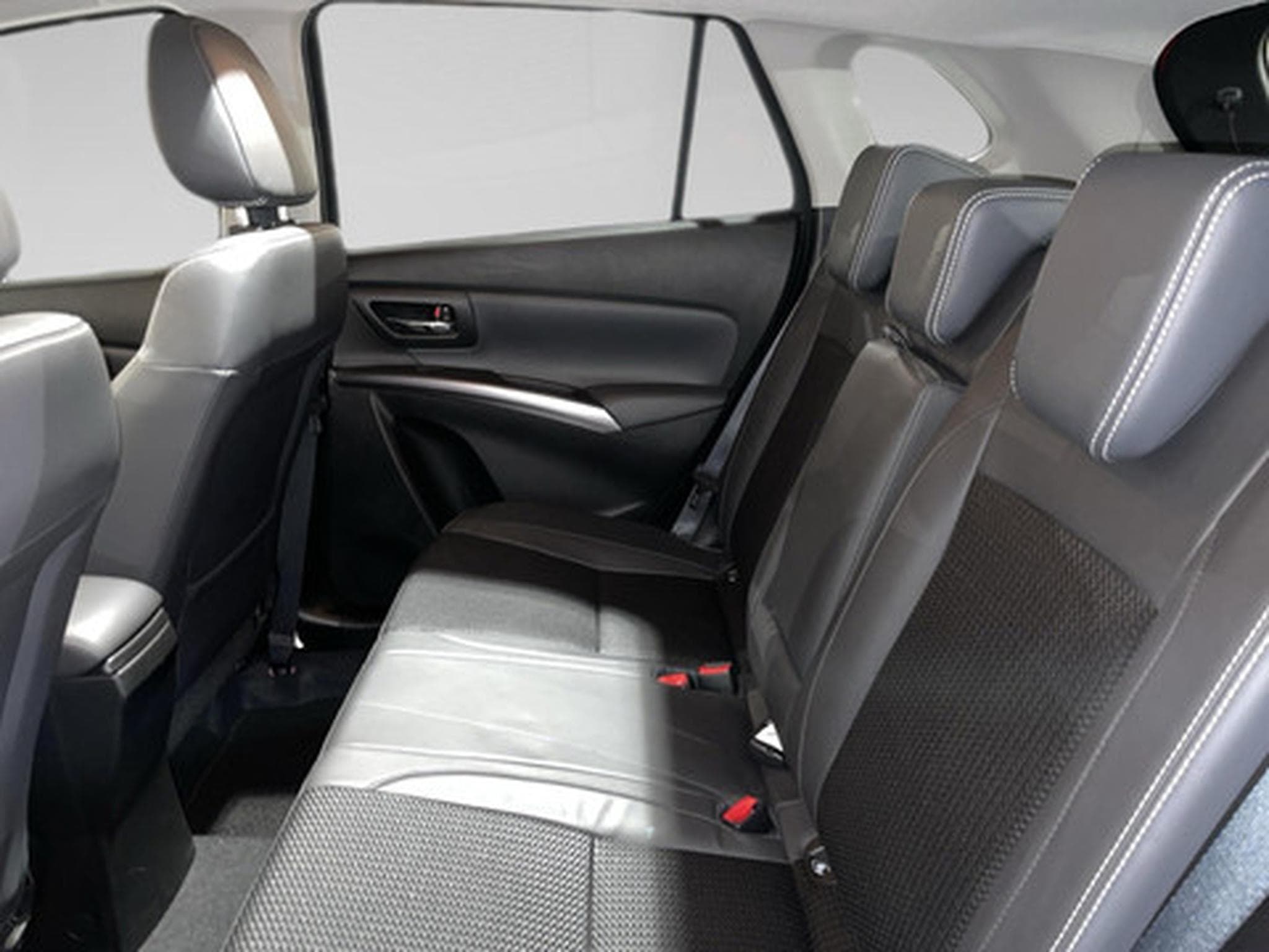 Suzuki S-Cross 1.5 Full Hybrid AGS Grand Luxe+ 2WD A/T (2024) - Photo 11