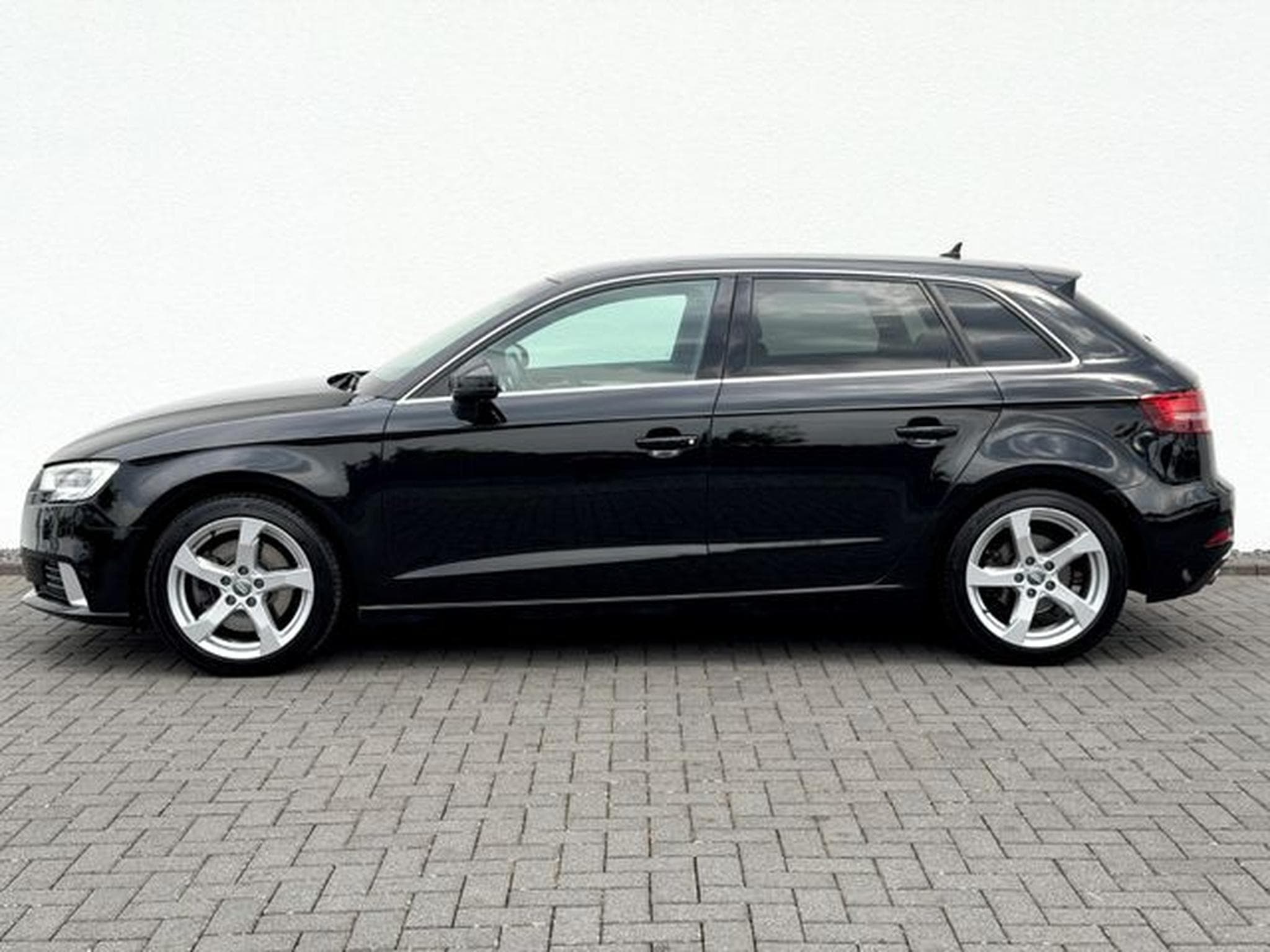 Audi A3 A3 Sportback 35 TDI sport /LED/ACC/PDC/GARANTIE/ (2019) - Photo 8